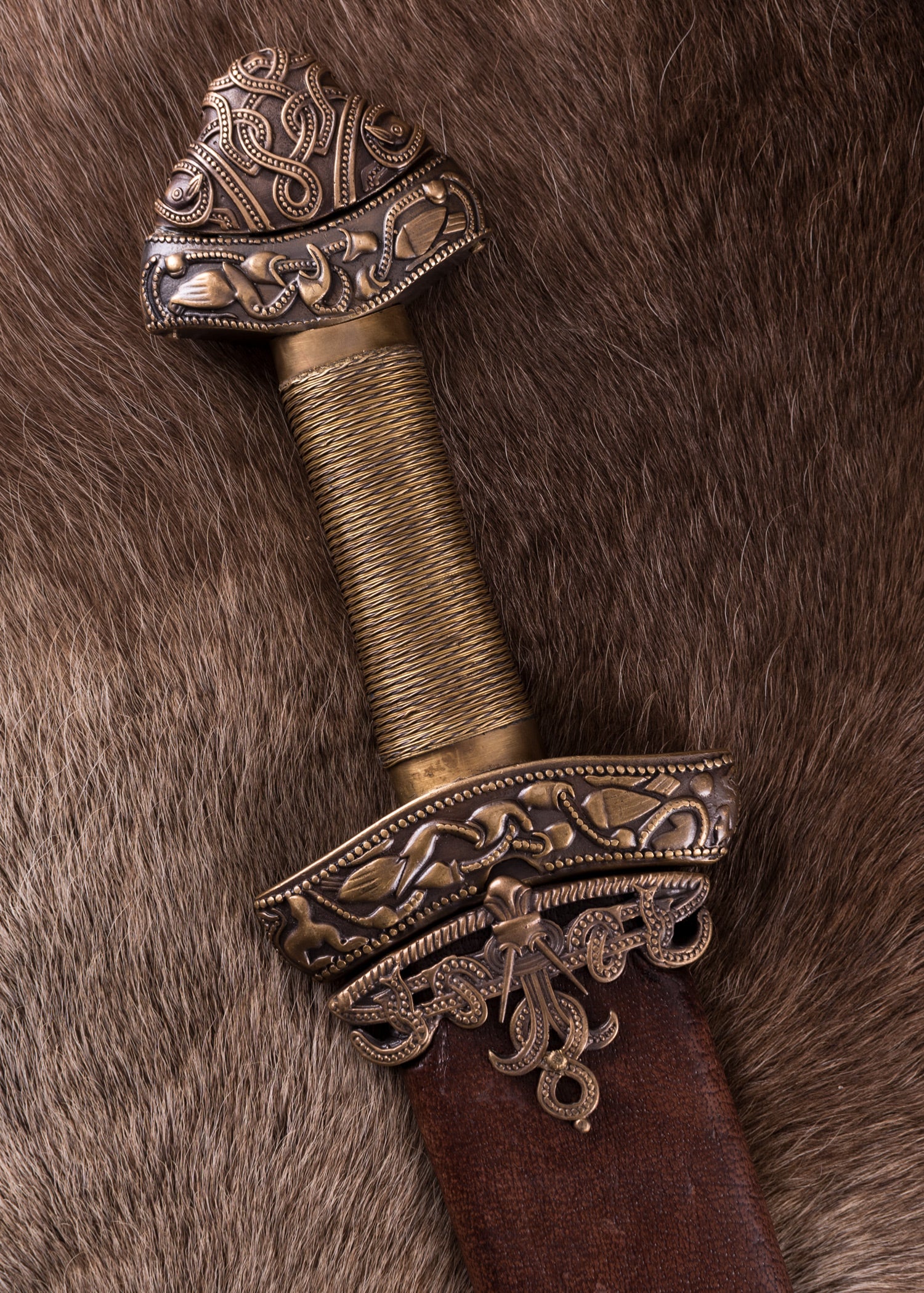 Imagen única de: Espada Vikinga De Dybäck Con Vaina, Acero De Damasco Categoría-B