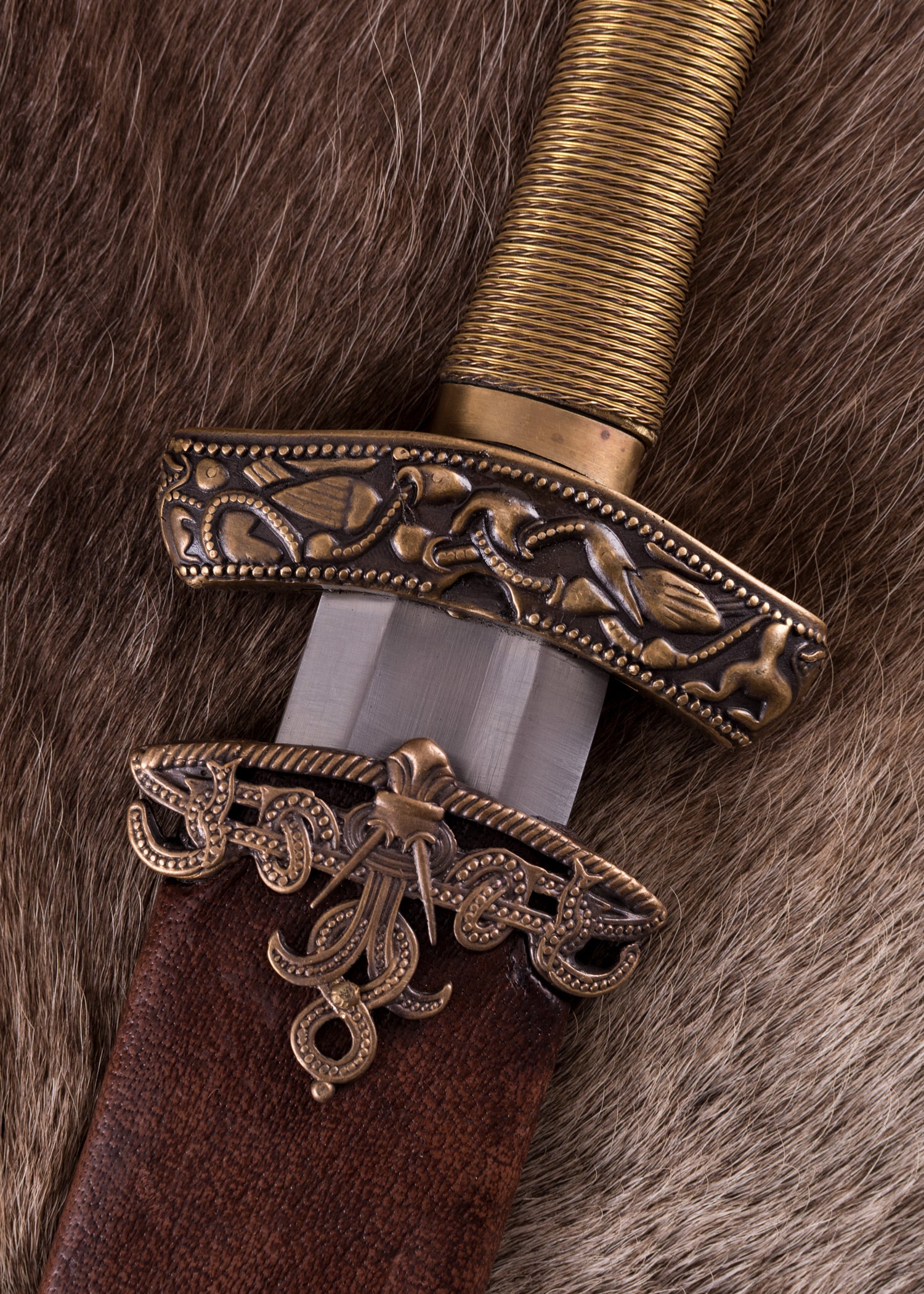 Imagen única de: Espada Vikinga De Dybäck Con Vaina, Hoja De Acero Al Carbono Endurecido