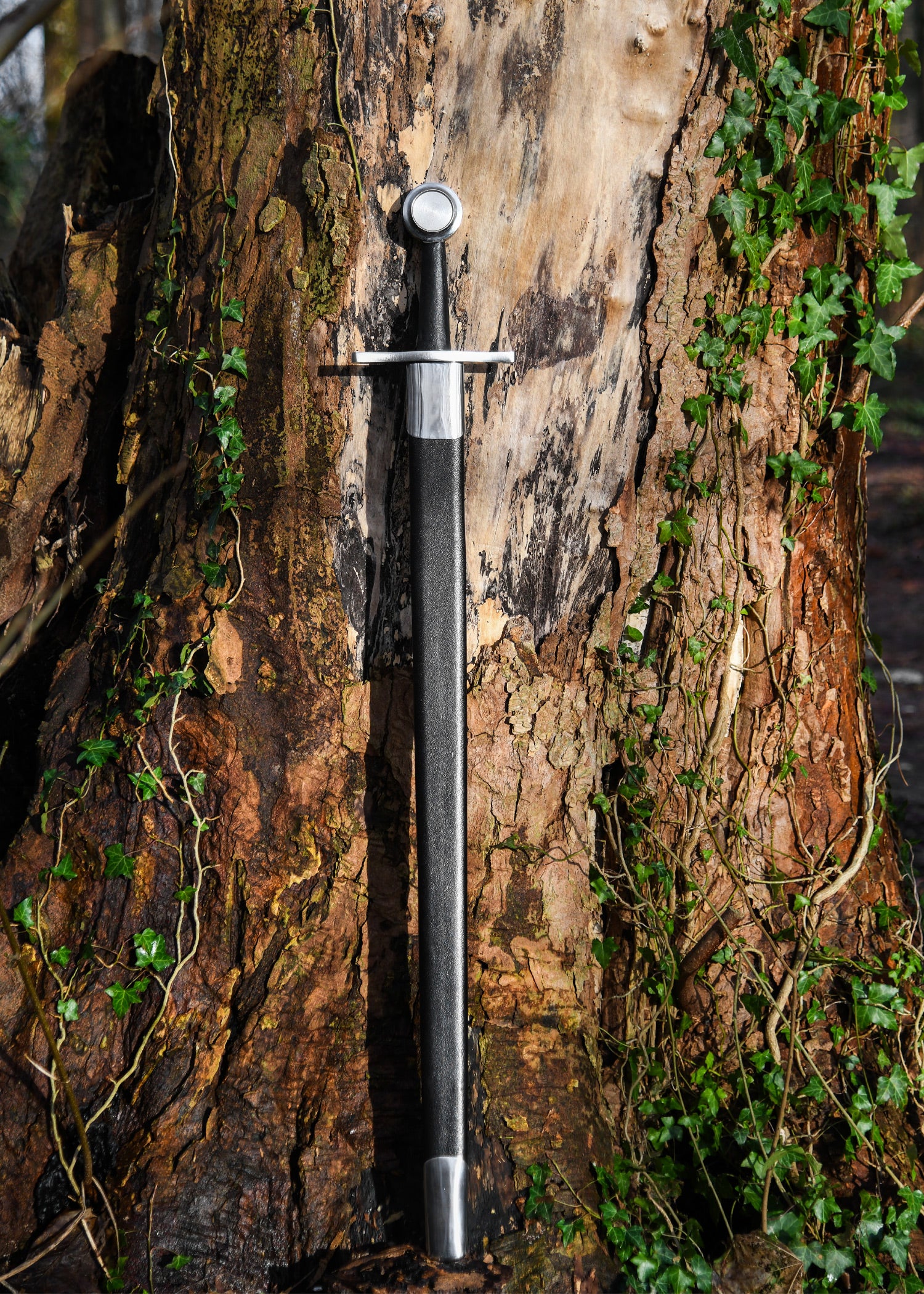 Imagen única de: Espada Con Pomo De Disco Y Vaina. , Categoría-C