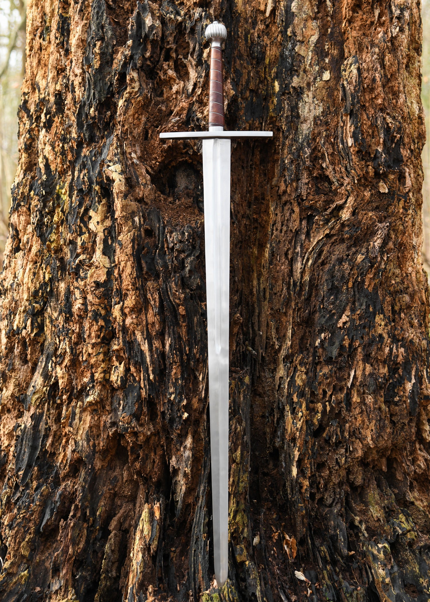Imagen única de: Espada Larga Con Vaina, Versión Normal. , Categoría-C