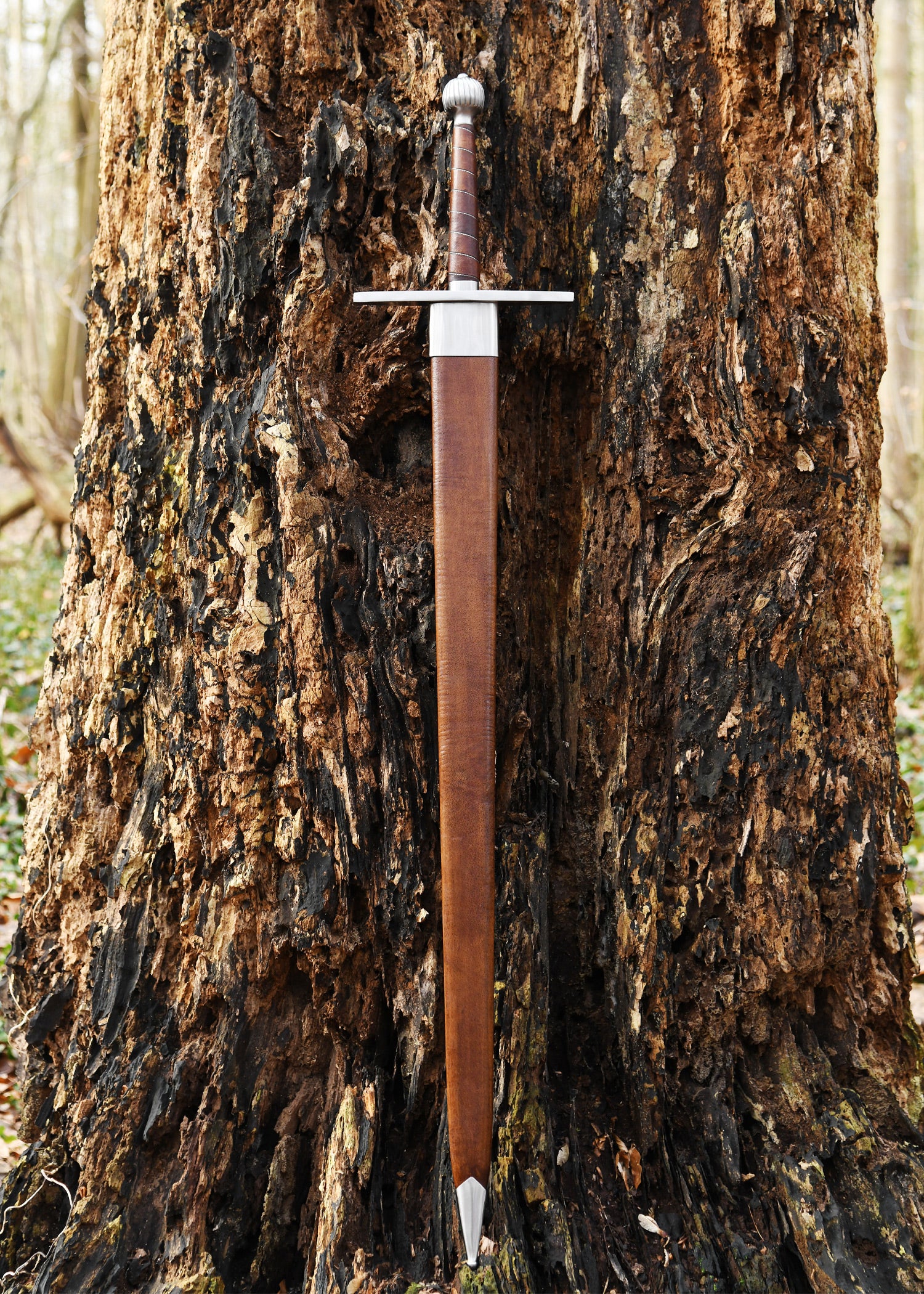Imagen única de: Espada Larga Con Vaina, Versión Normal. , Categoría-C
