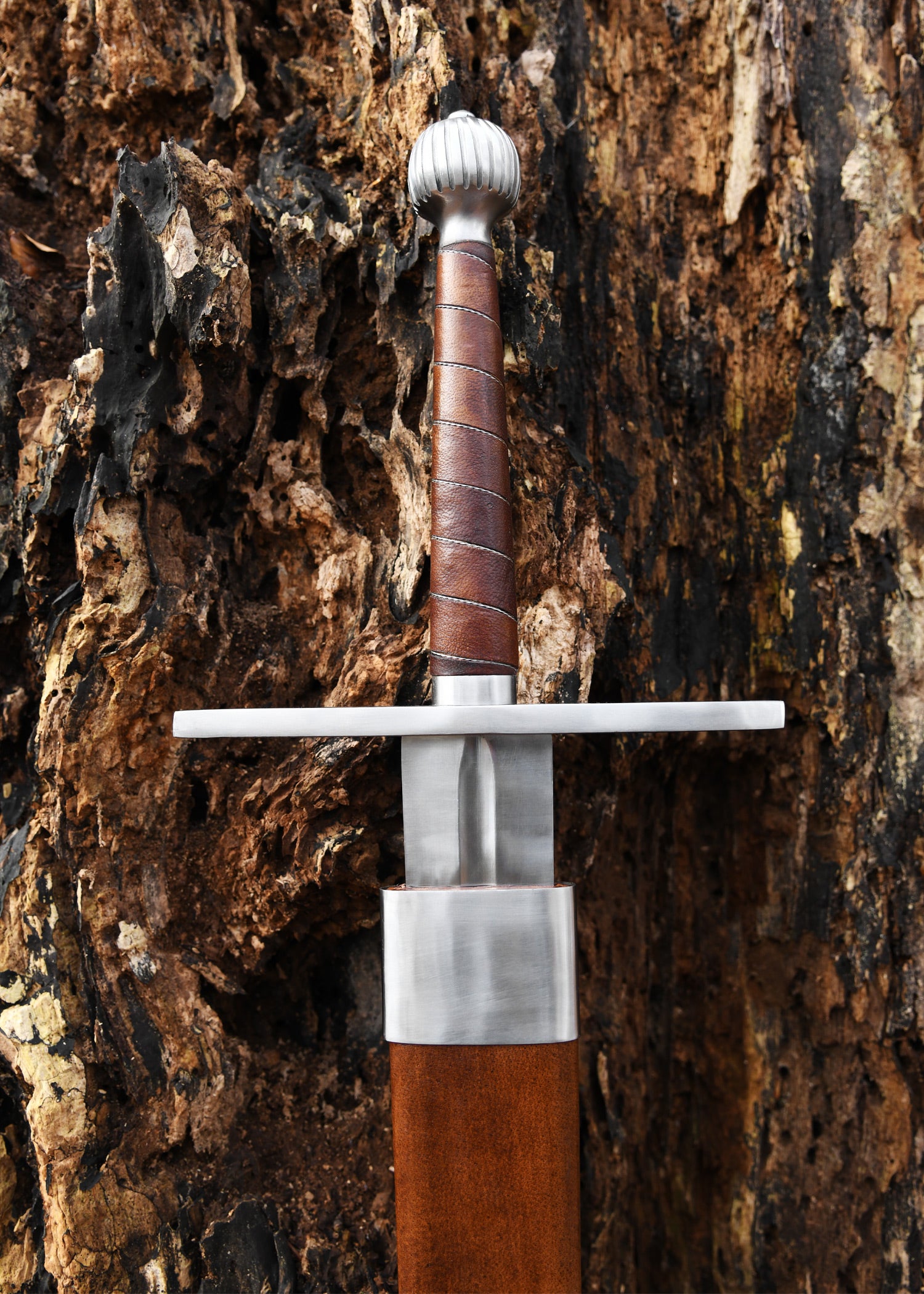 Imagen única de: Espada Larga Con Vaina, Versión Normal. , Categoría-C