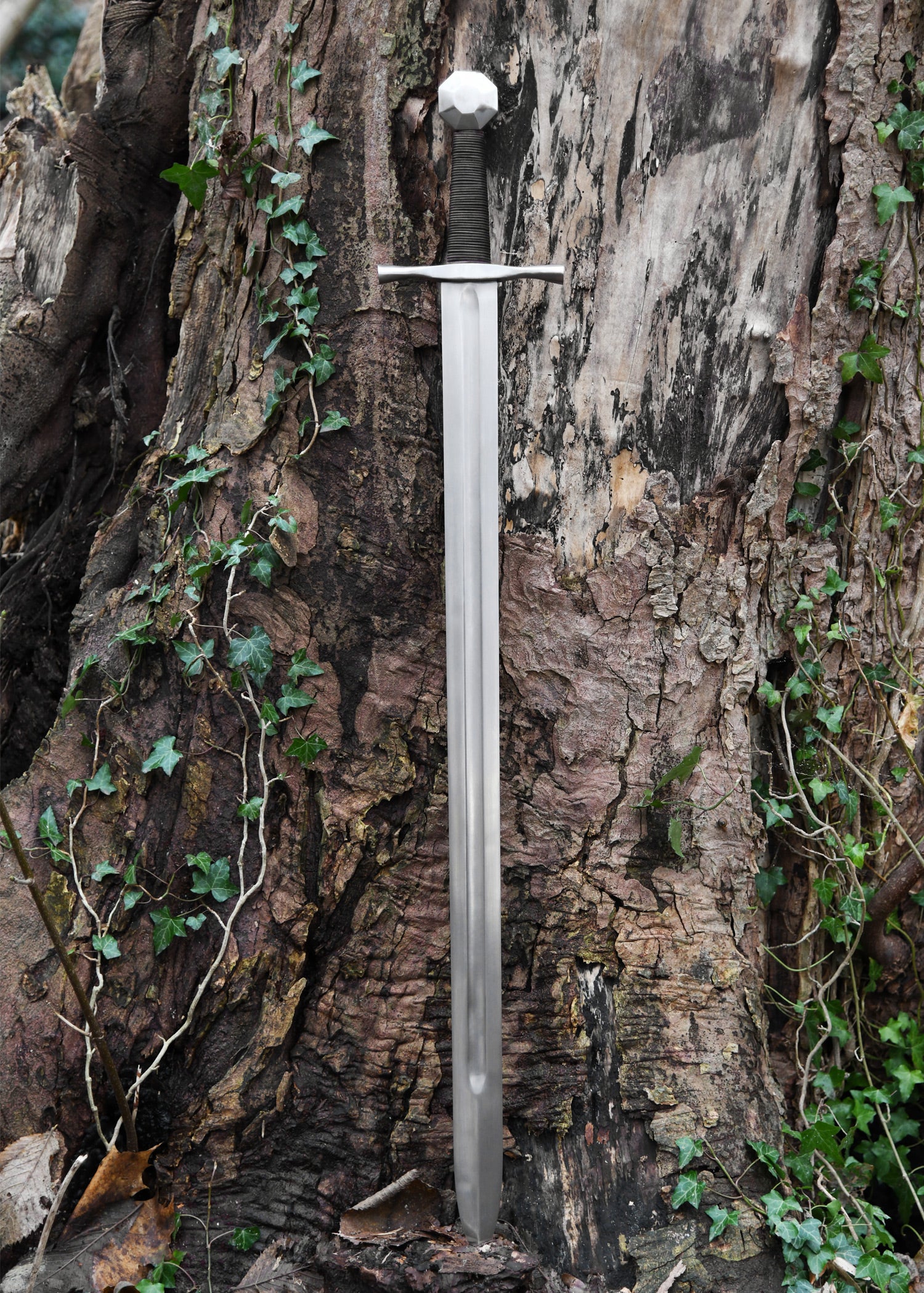 Imagen única de: Espada Cruzada Con Pomo Octogonal, Siglo Xiii, Lucha De Espectáculo, Categoría-C