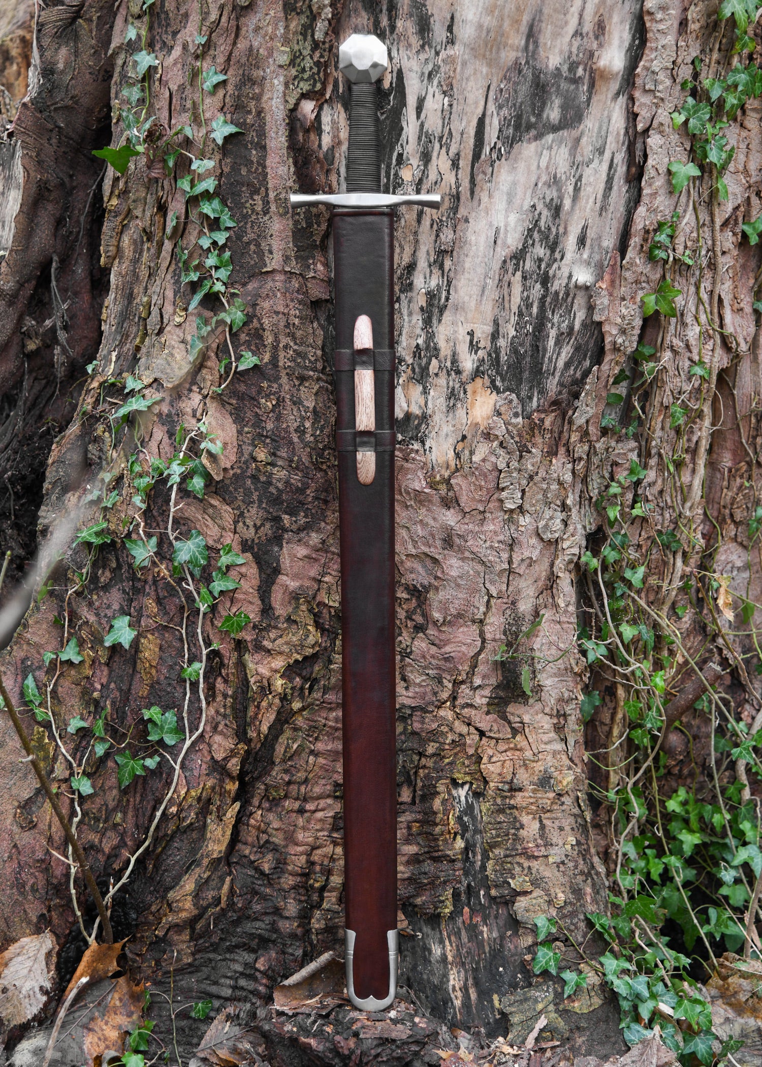 Imagen única de: Espada Cruzada Con Pomo Octogonal, Siglo Xiii, Lucha De Espectáculo, Categoría-C