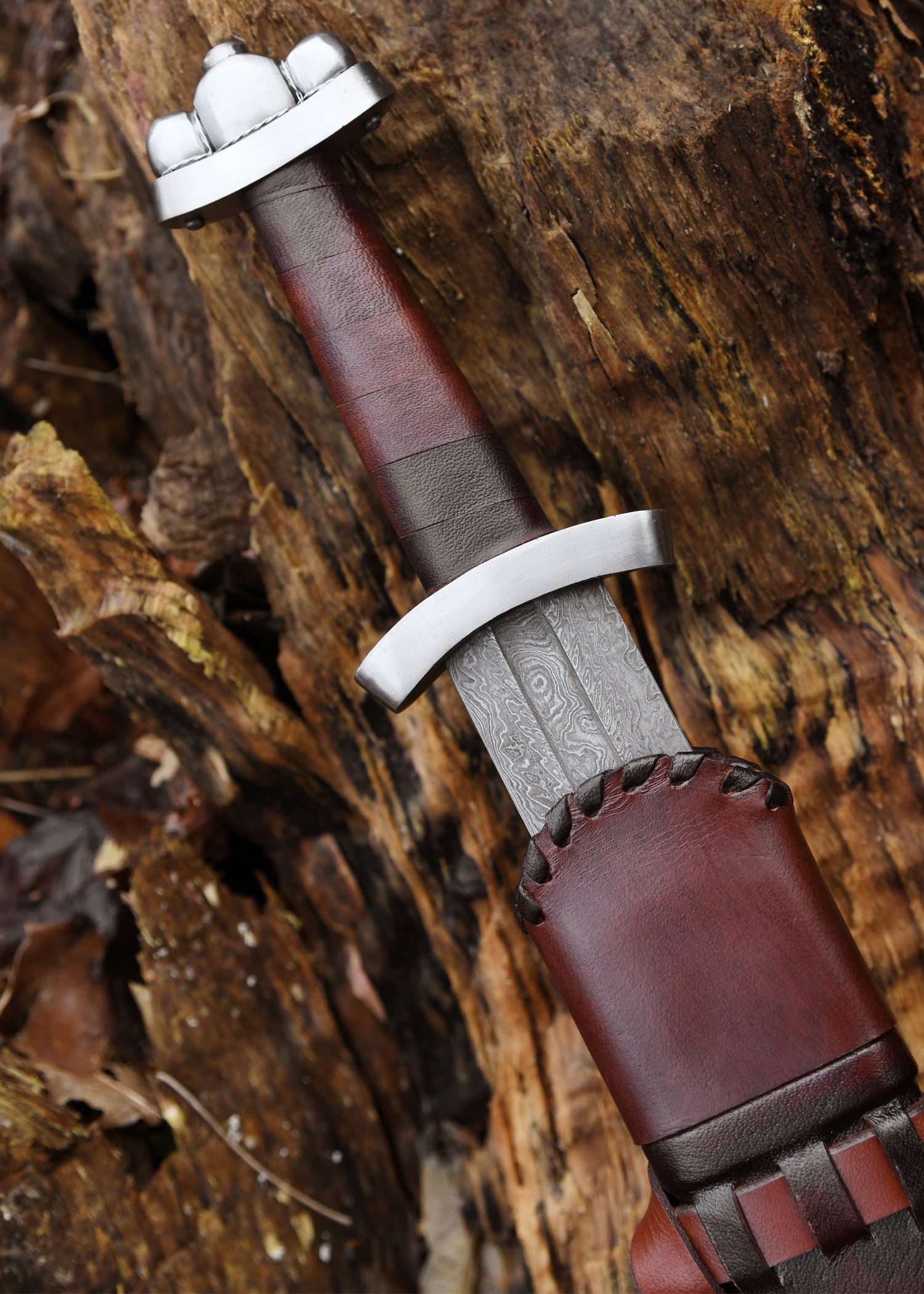 Imagen única de: Espada Vikinga Temprana Godfred Con Vaina, Hoja De Damasco Categoría-B