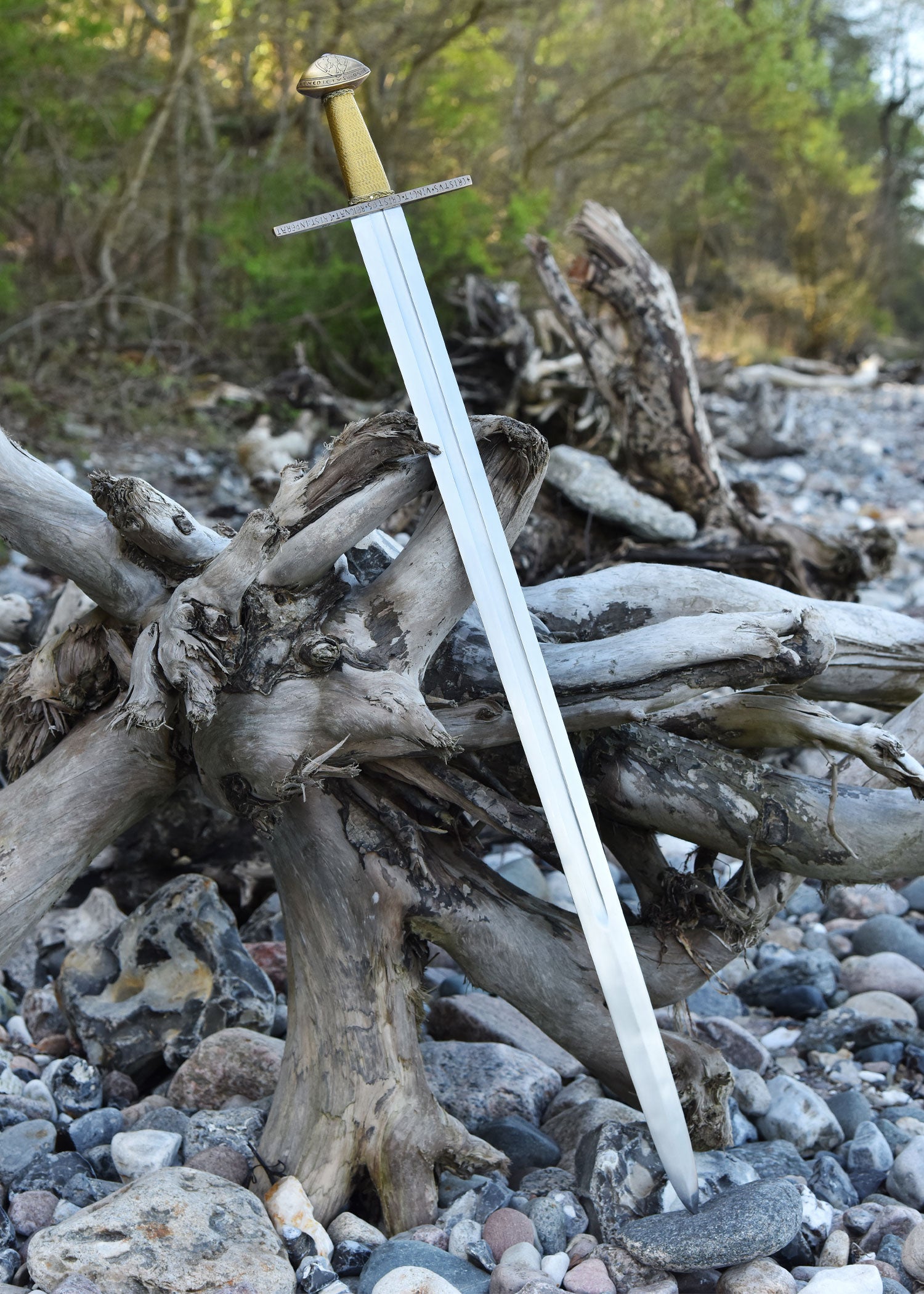 Imagen única de: Espada De Mauricio (Viena), Espada Imperial Con Vaina, Siglo Xii. Categoría-B