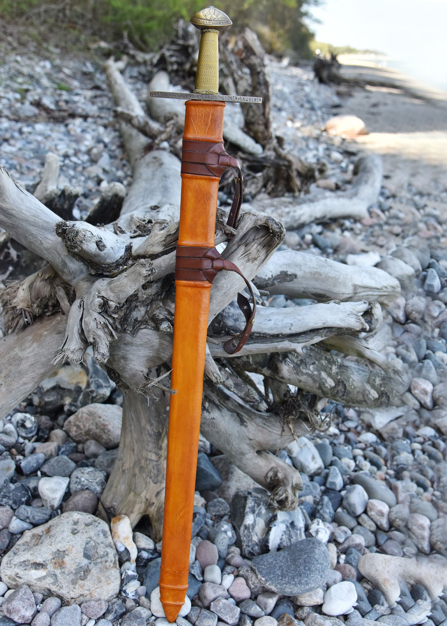 Imagen única de: Espada De Mauricio (Viena), Espada Imperial Con Vaina, Siglo Xii. Categoría-B