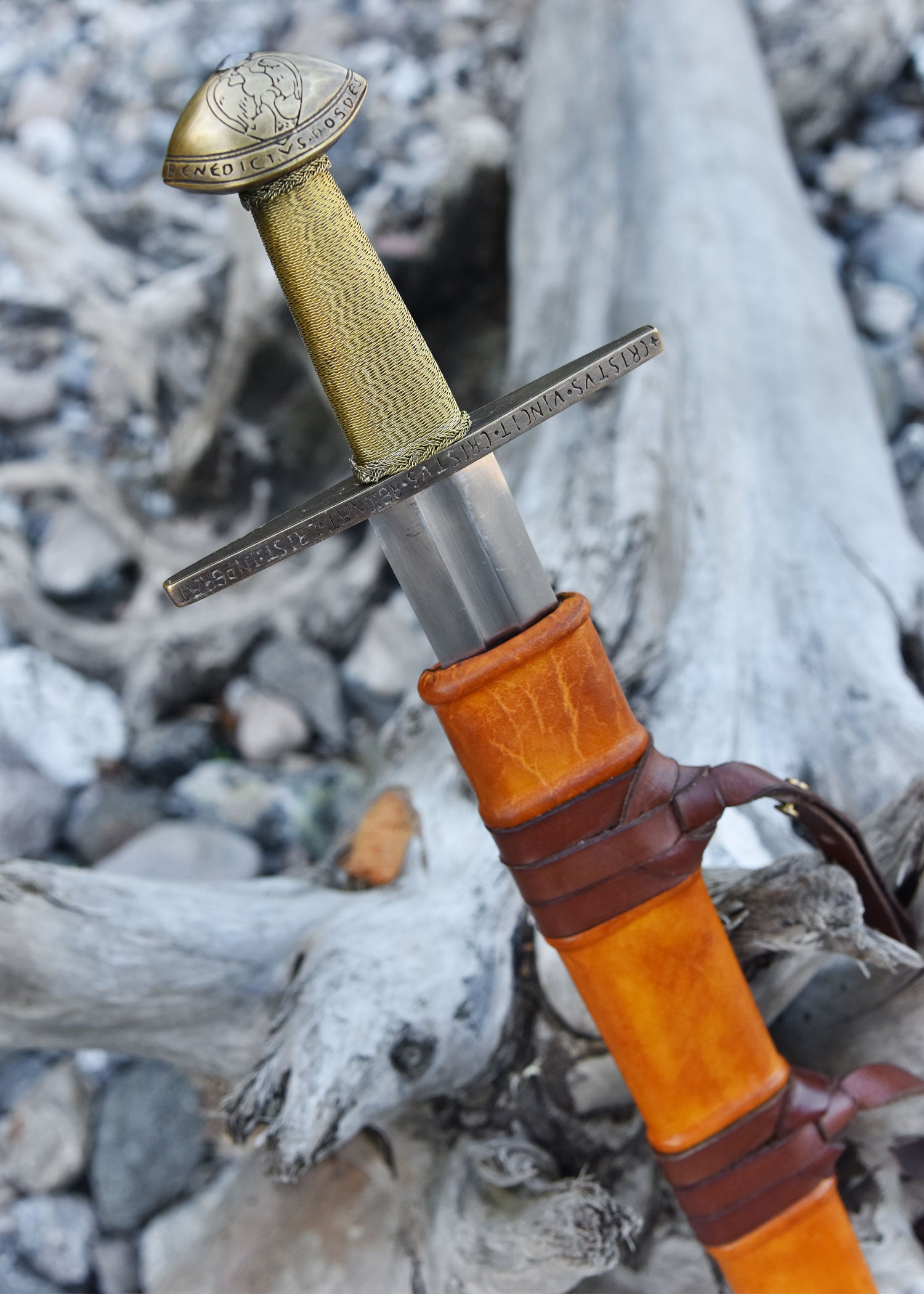 Imagen única de: Espada De Mauricio (Viena), Espada Imperial Con Vaina, Siglo Xii. Categoría-B