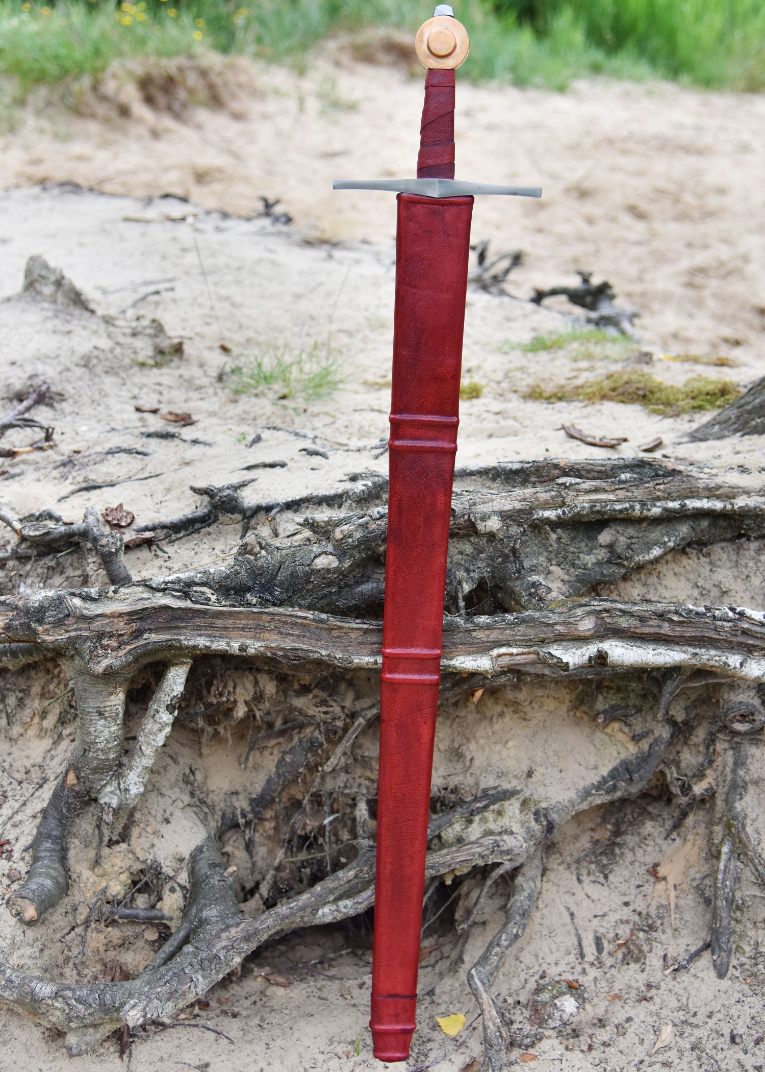 Imagen única de: Espada De Caballero De Lübeck Con Vaina, Siglo Xiii.