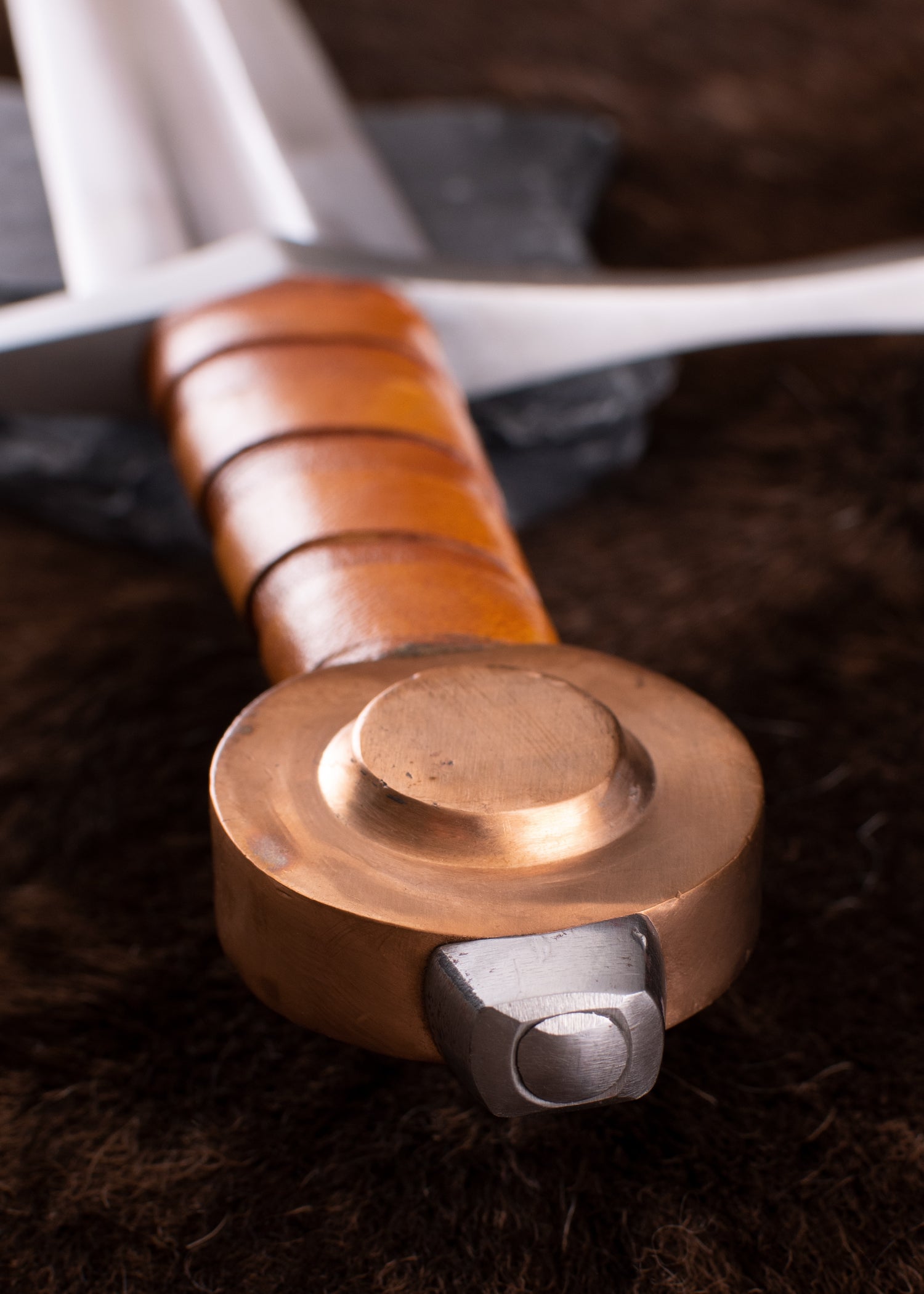 Imagen única de: Espada De Caballero De Santa Annen Con Vaina, Siglo Xii.