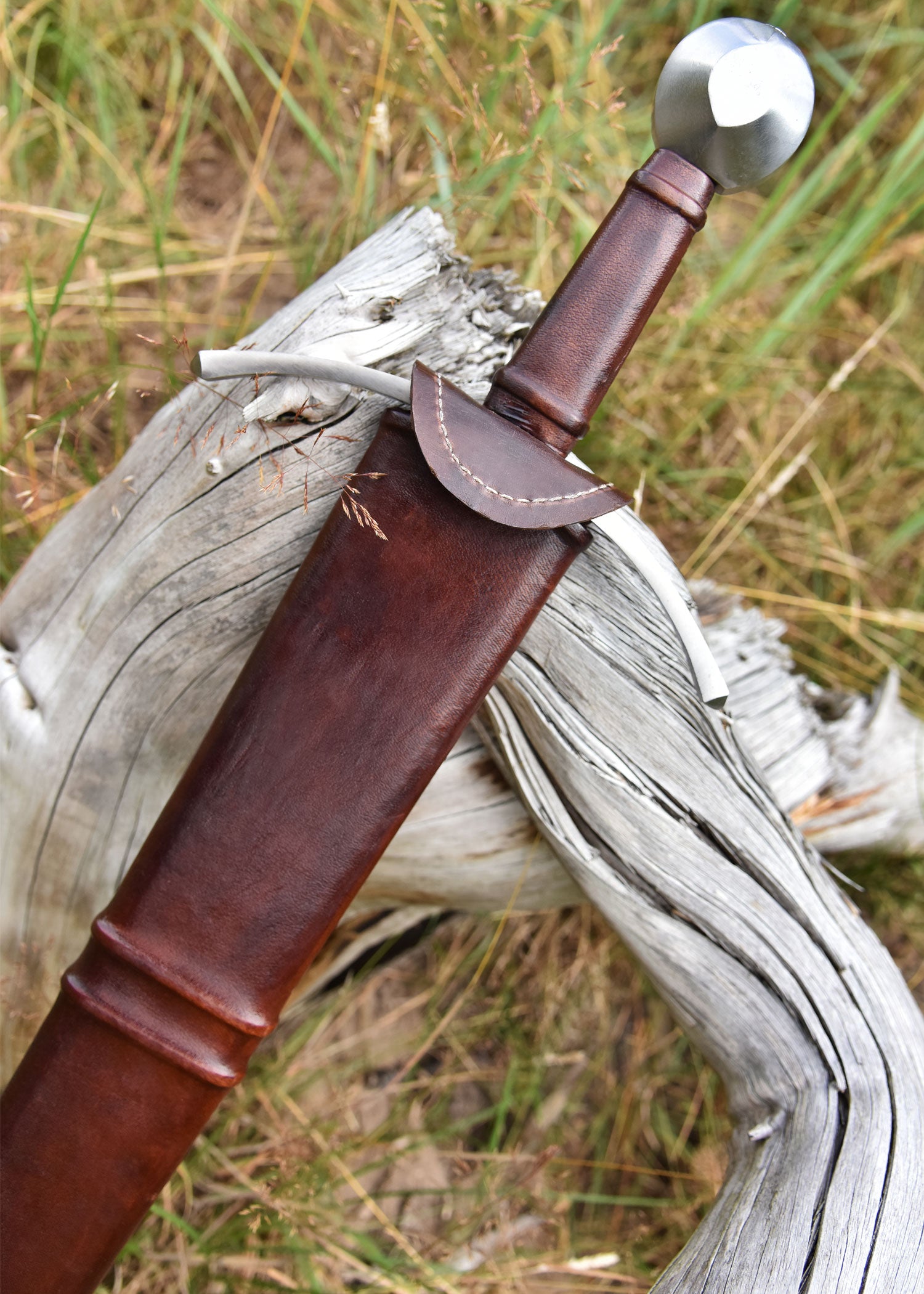 Imagen única de: Espada De Caballero Toto Con Vaina, Siglo Xiii/xiv., Afilada