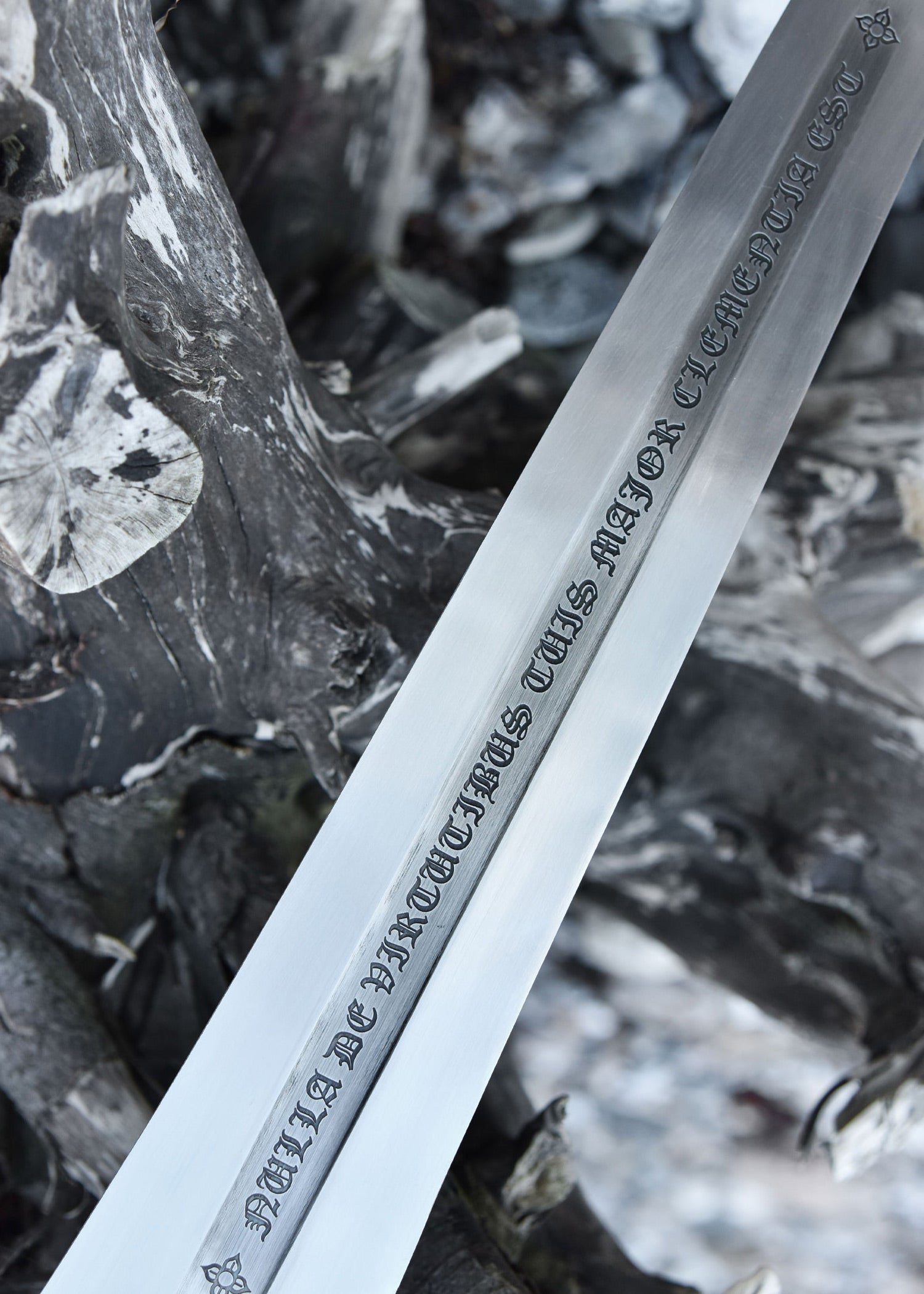 Imagen única de: Espada Felipe Iv Con Vaina, Siglo Xiv. Categoría-B