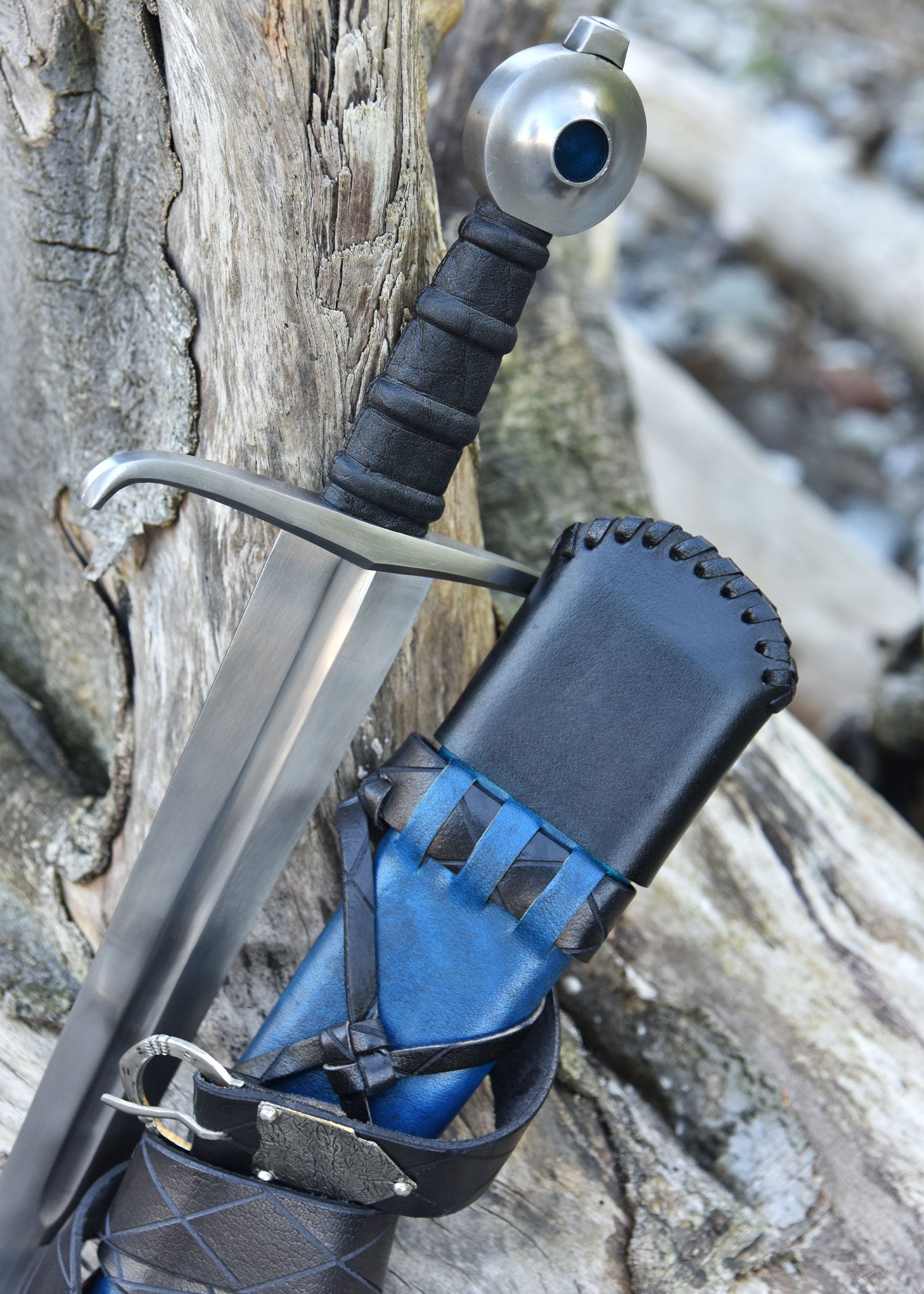 Imagen única de: Espada Castillon Con Vaina, Siglo Xv. Categoría-B