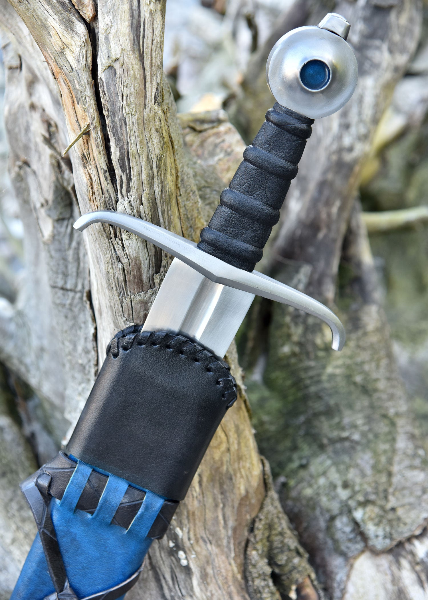 Imagen única de: Espada Castillon Con Vaina, Siglo Xv. Categoría-B