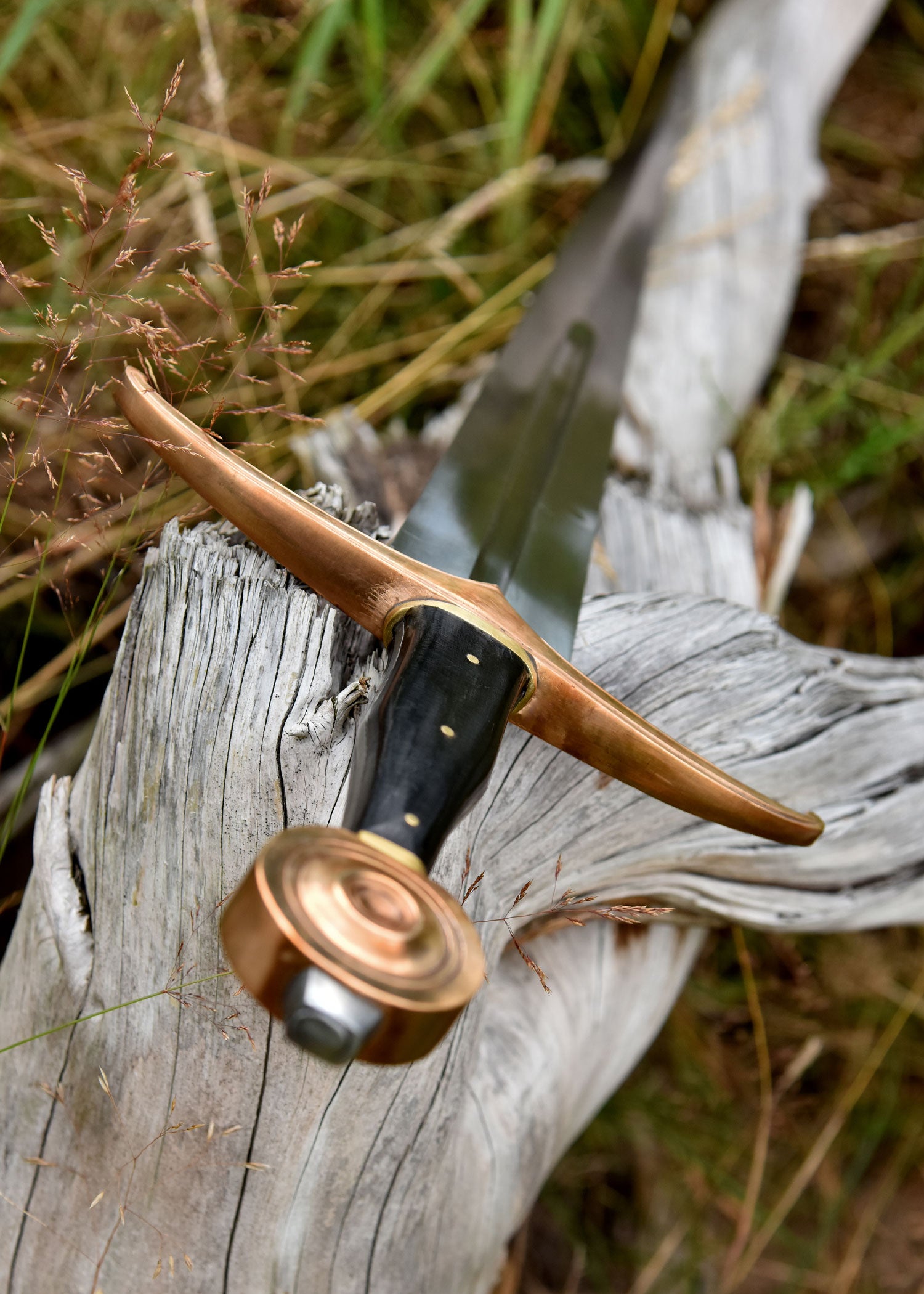 Imagen única de: Espada De Caballero Aislinn Con Vaina, Siglo Xv., Afilada