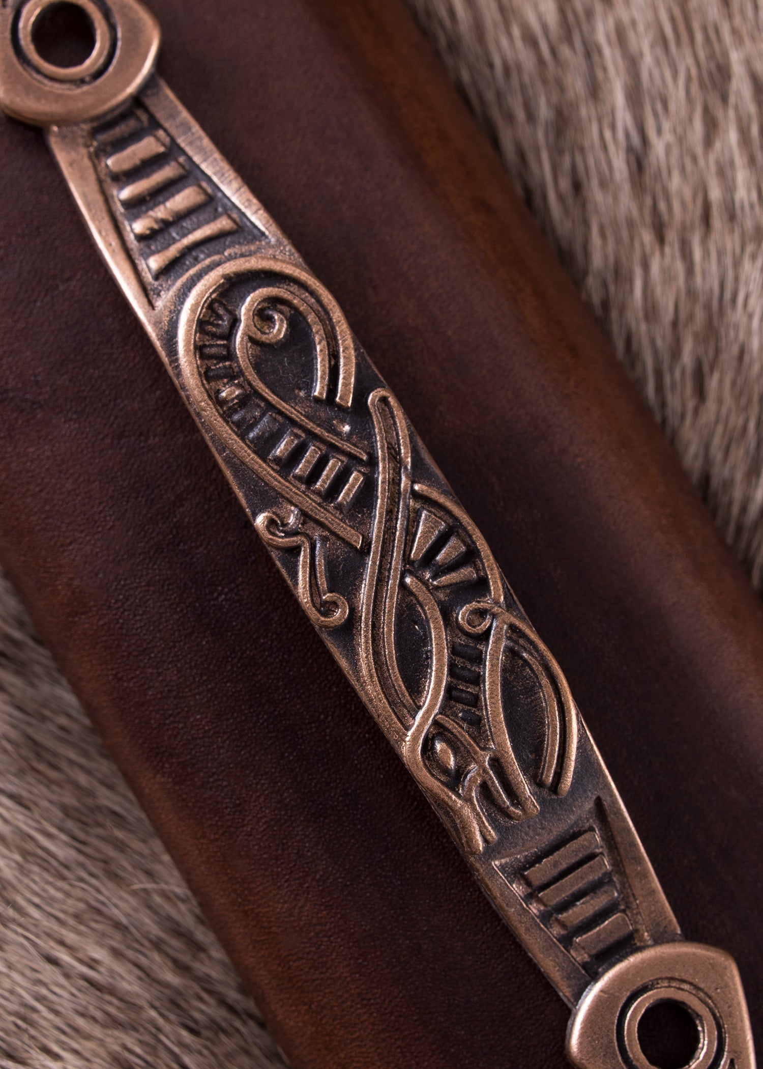 Imagen única de: Pasador De Correa Para Vaina De Espada Vikinga, Serpiente, Bronce