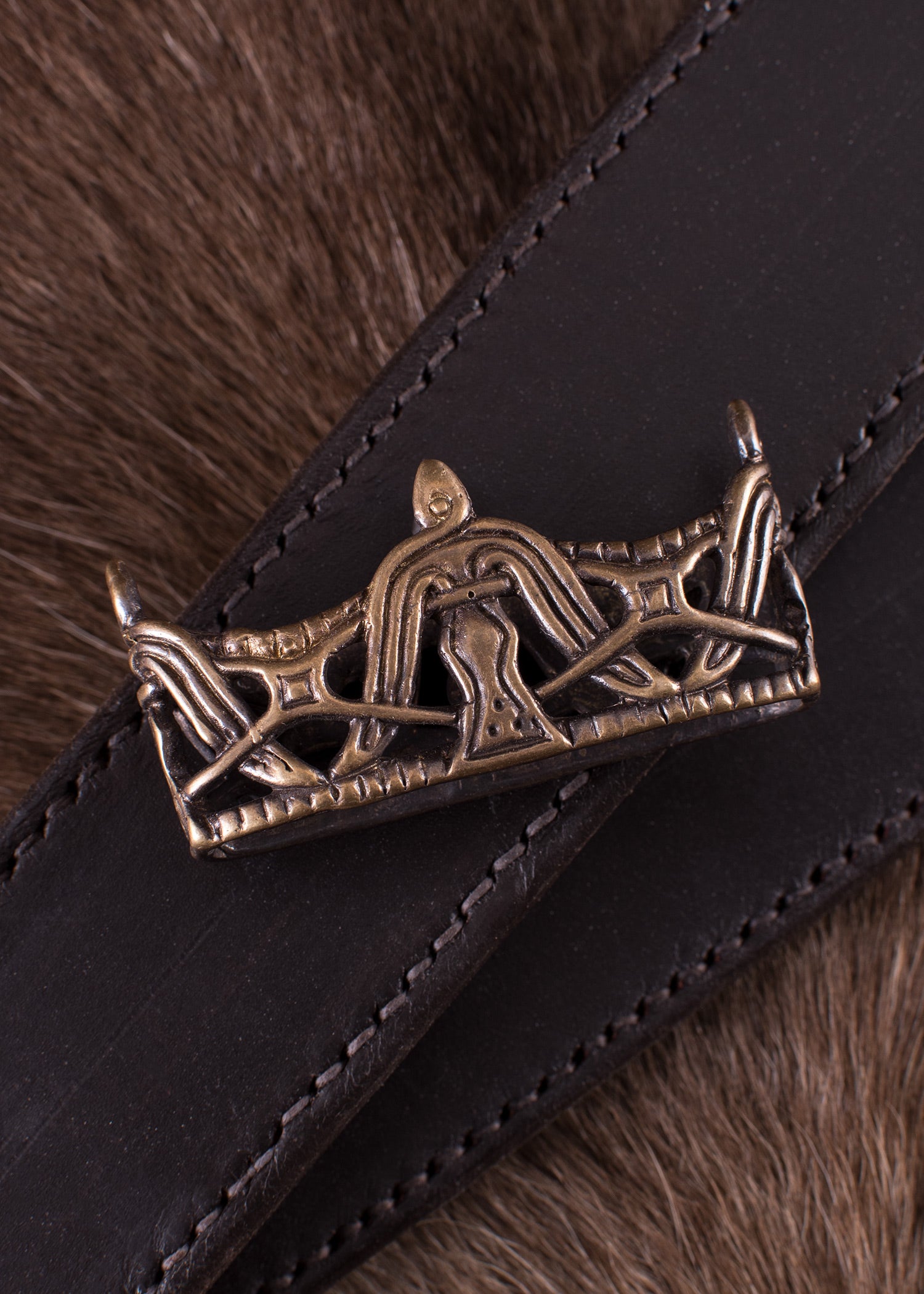 Imagen única de: Placa Bucal Para Vaina De Espada Vikinga, Latón Con Acabado Antiguo