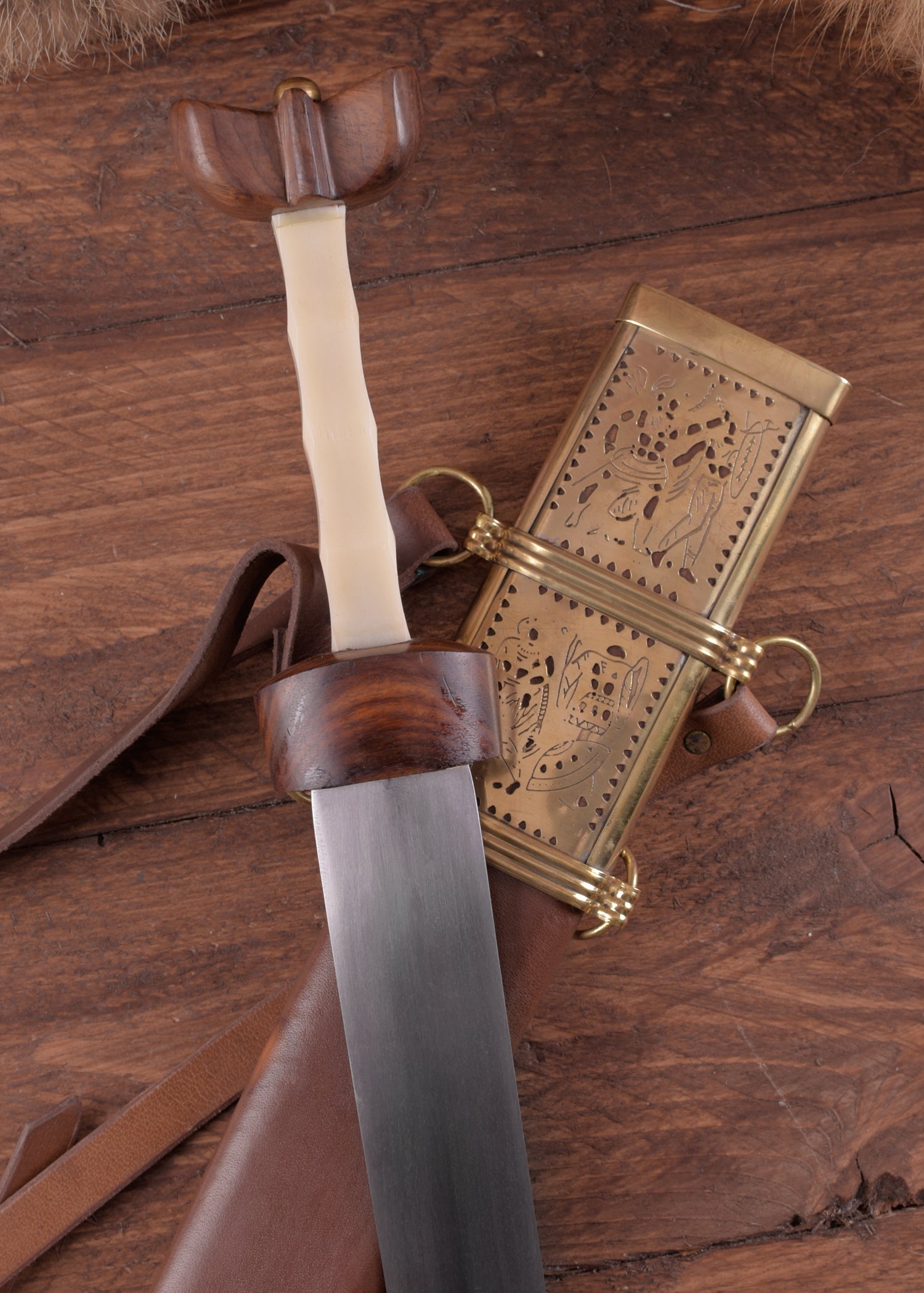 Imagen única de: Espata De Caballería Romana Con Cinturón. , Categoría-C