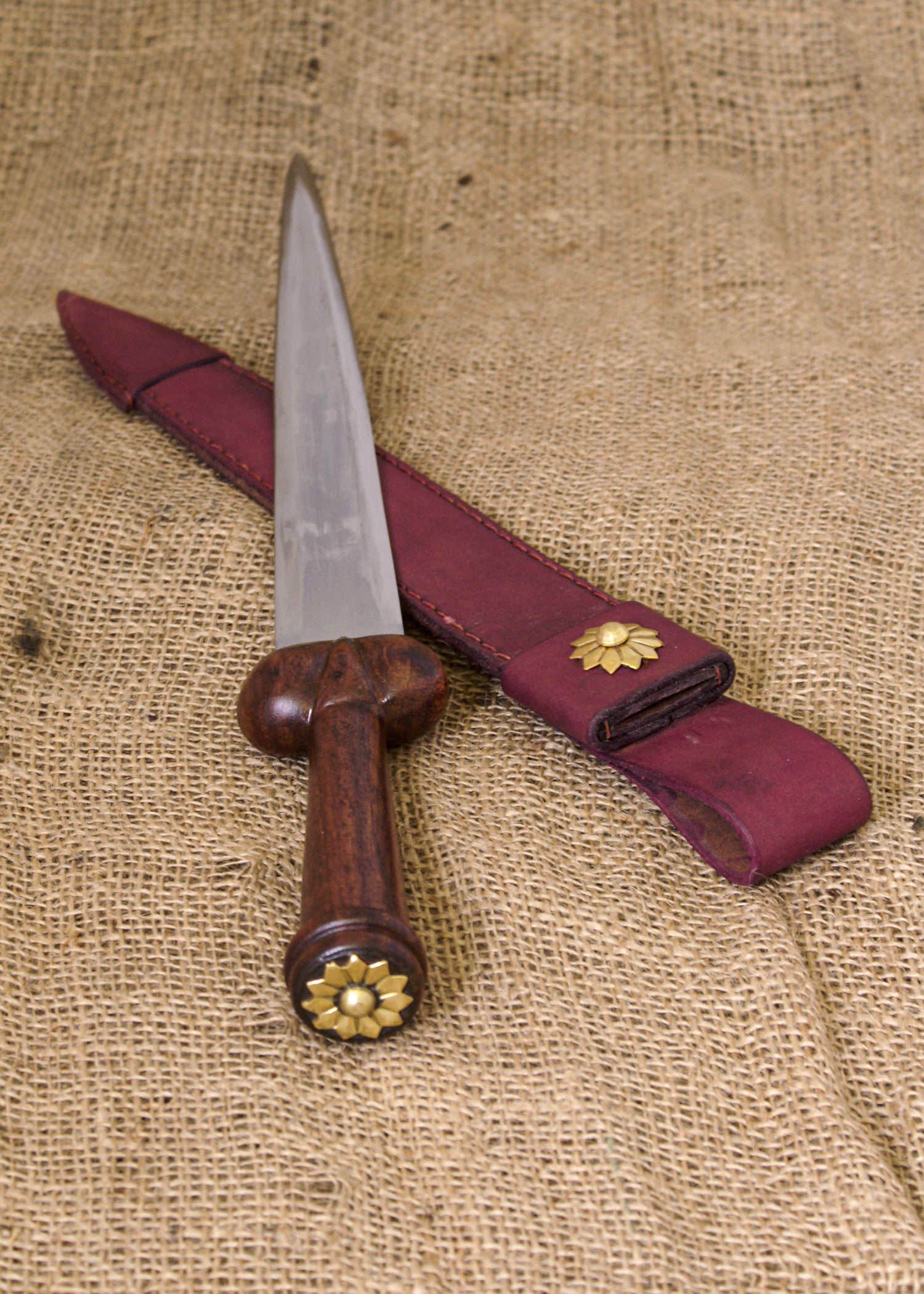 Imagen única de: Daga De Riñón Con Funda De Cuero.