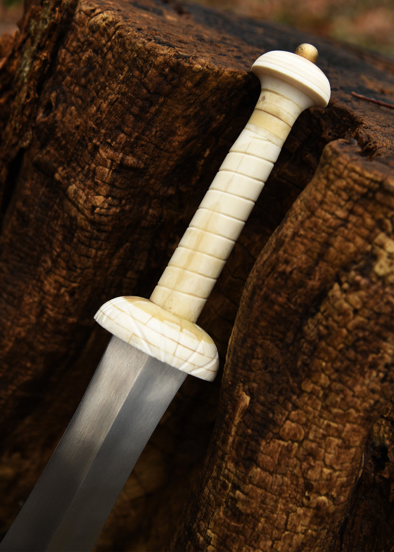 Imagen única de: Daga De Gladiador Con Mango De Hueso.