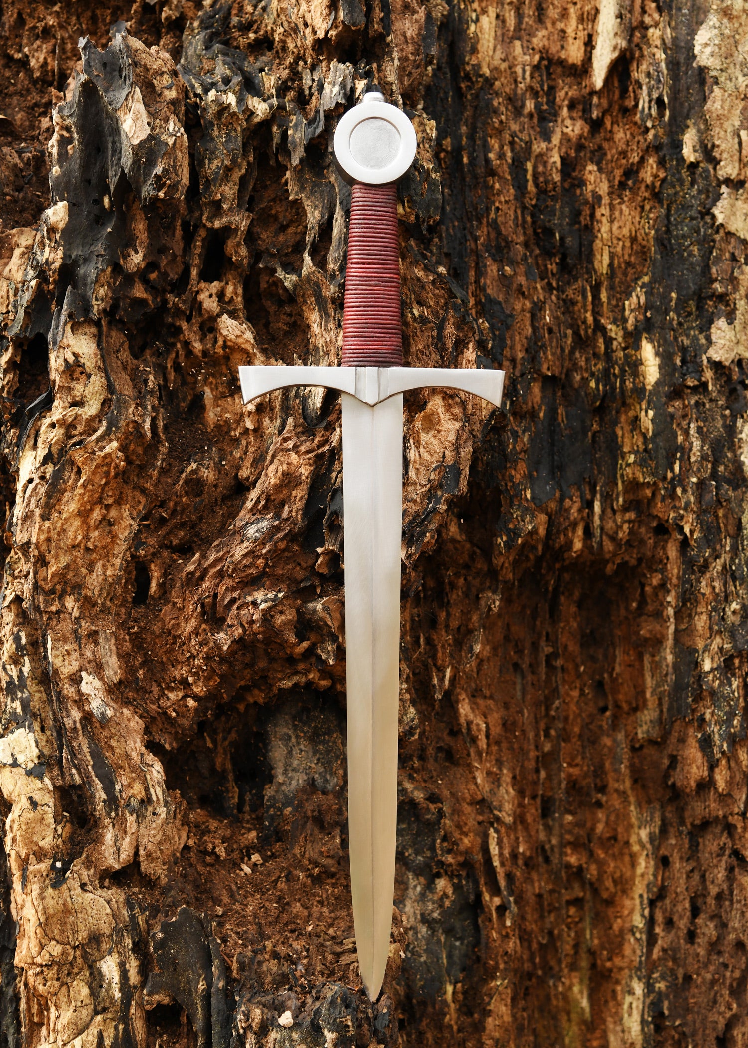 Imagen única de: Daga Con Pomo De Disco Y Funda, Versión Normal