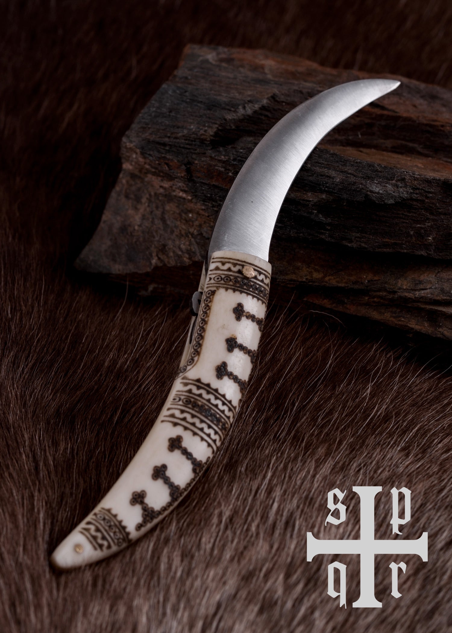 Imagen única de: Navaja Vikinga Fabricada En Acero Al Carbono Con Mango De Hueso.