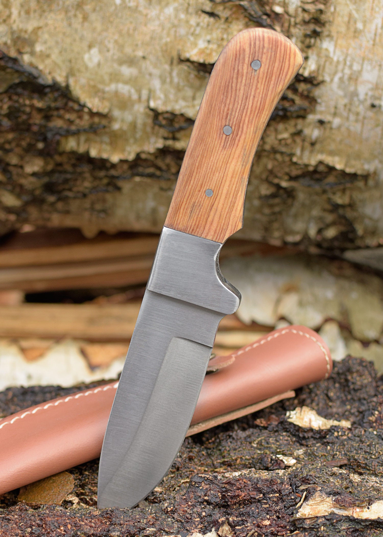 Imagen única de: Navaja De Bolsillo Con Mango De Madera De Olivo.