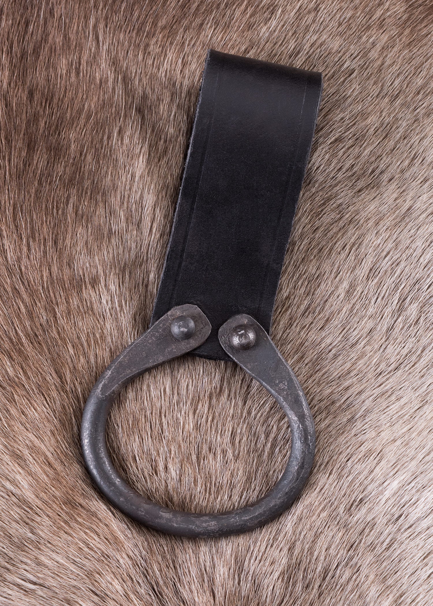 Porta Hachas Con Anilla Forjada - Tienda Medieval.