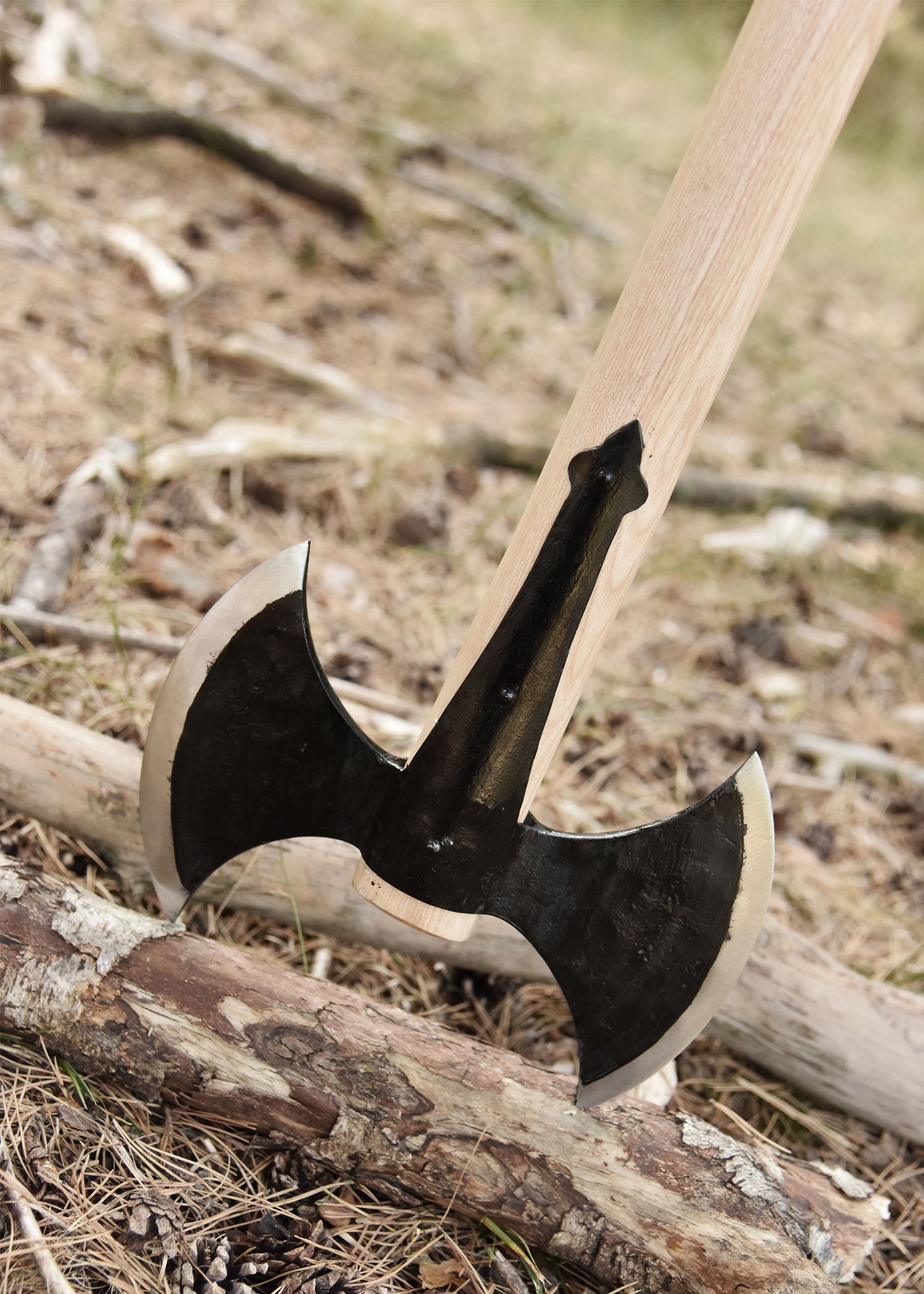 Imagen única de: Hacha Doble Medieval, Forjada A Mano.