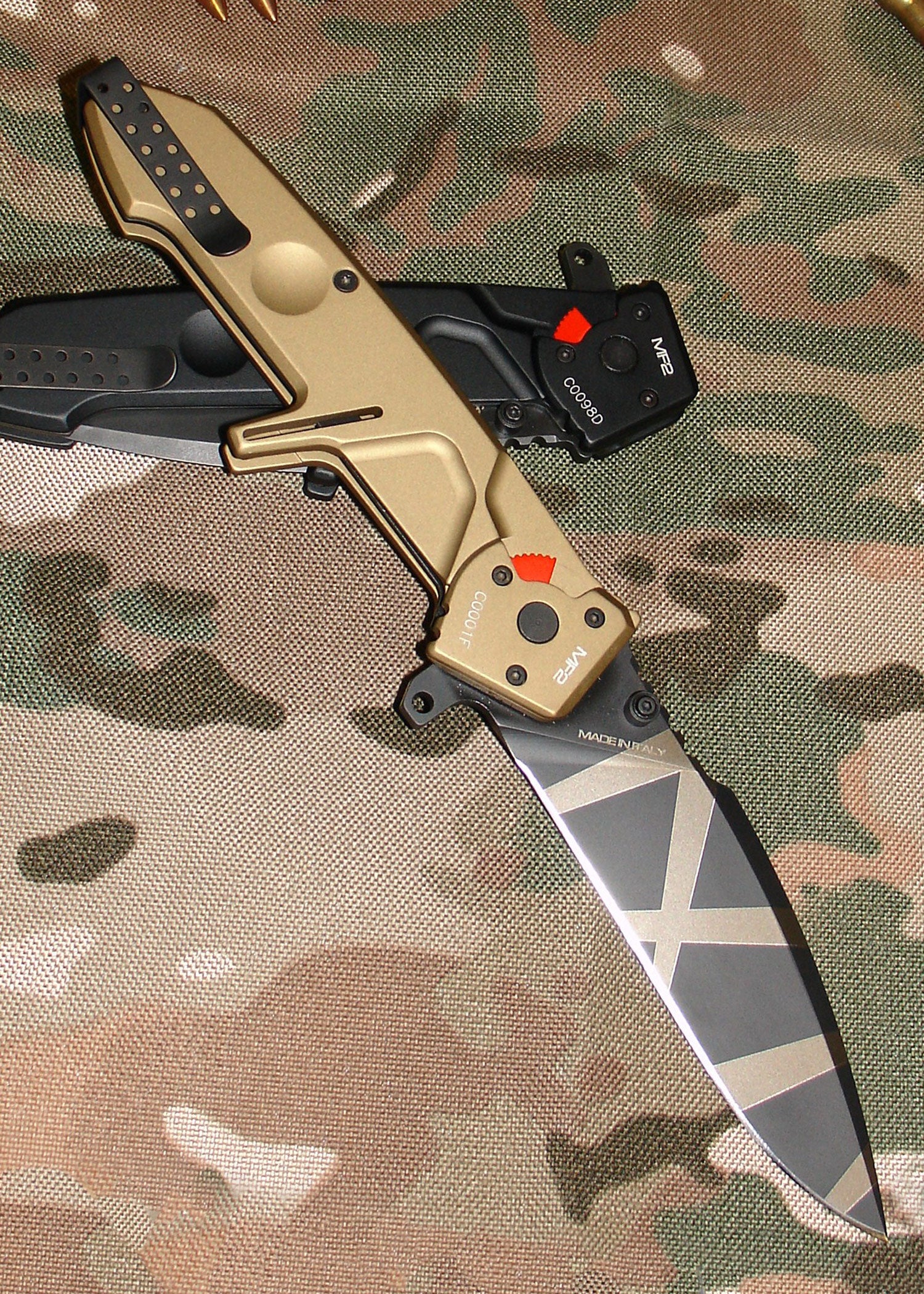 Imagen única de: Navaja De Bolsillo Mf2 Desert Warfare, Extrema Ratio