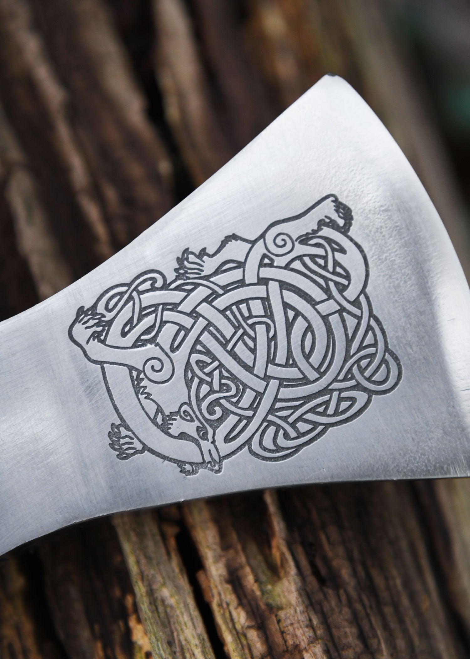 Imagen única de: Hacha Vikinga Fabricada En Acero Fundido, Tipo H, Con Grabado Y Forrado En Cuero