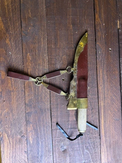 Imagen única de: Cuchillo Vikingo Fabricado En Acero De Damasco, Mango De Madera Con Ribete De Hueso, Con Defectos