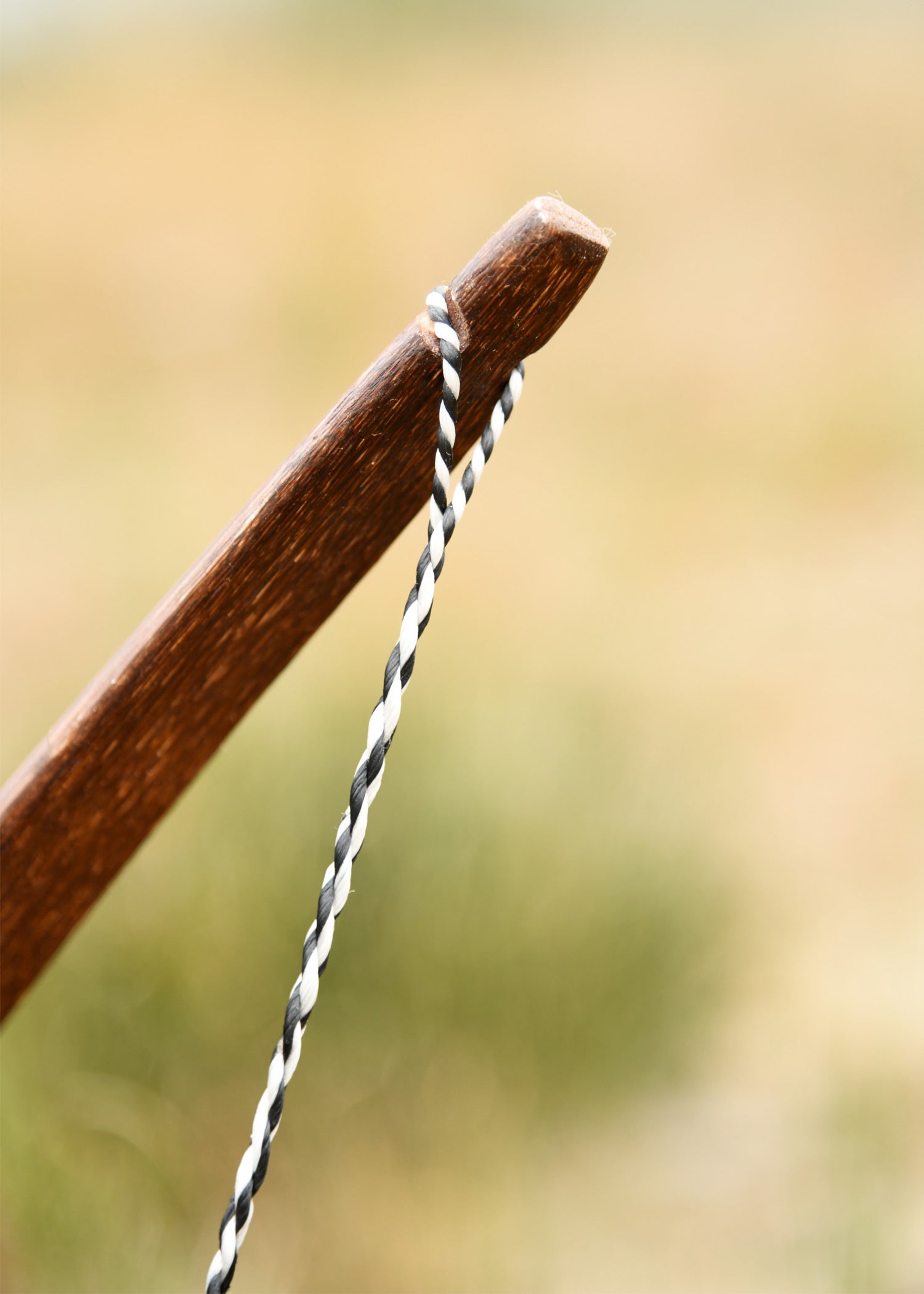 Imagen única de: Arco Largo Agincourt 58 Pulgadas Rh, Marrón Oscuro, Incluye Cuerda