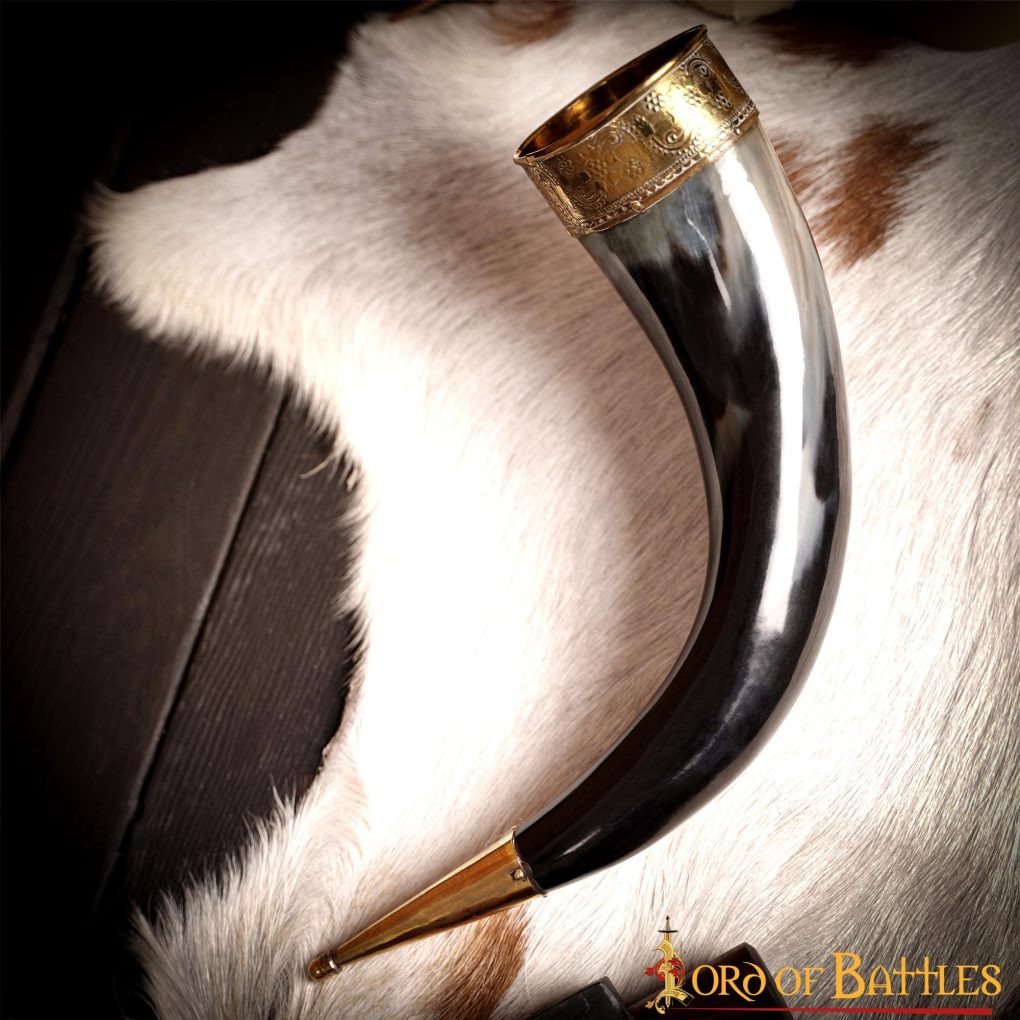 Imagen única de: Cuerno Medieval Vikingo para Beber con Accesorios de Latón Puro Cuerno de Buey Auténtico Hecho a Mano