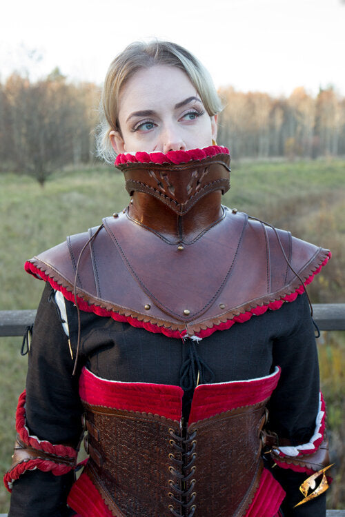 Imagen única de: Bevor De Cuero Noble