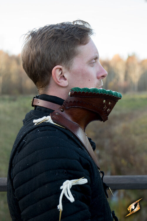 Imagen única de: Bevor De Cuero Noble