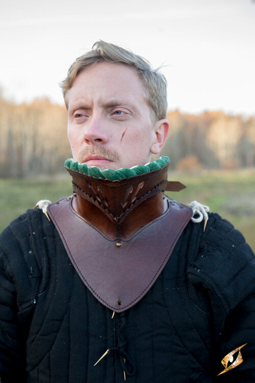 Imagen única de: Bevor De Cuero Noble