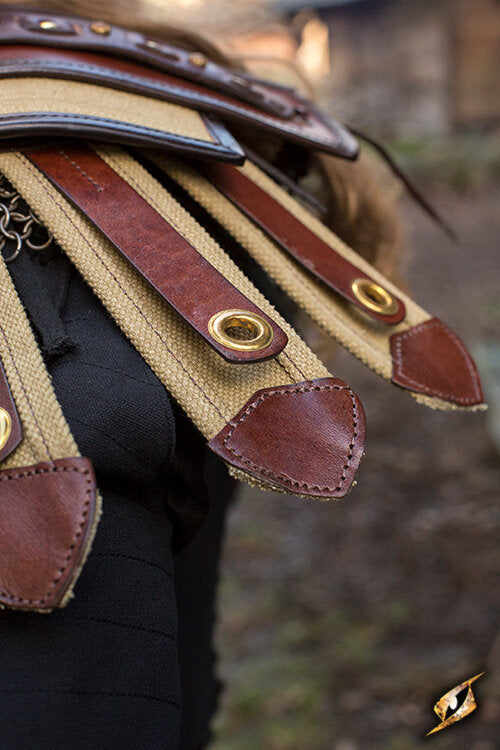 Imagen única de: Armadura De Hombro Romana - Marrón