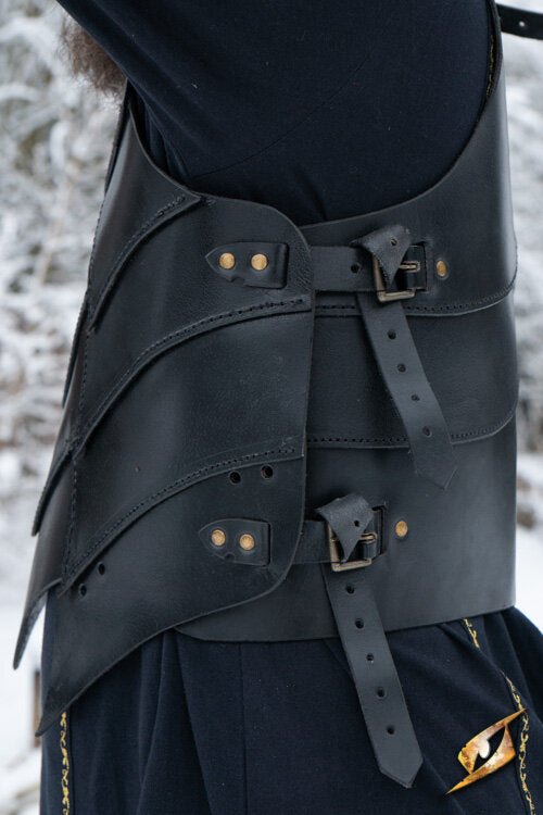 Imagen única de: Armadura De Torso De Sombra