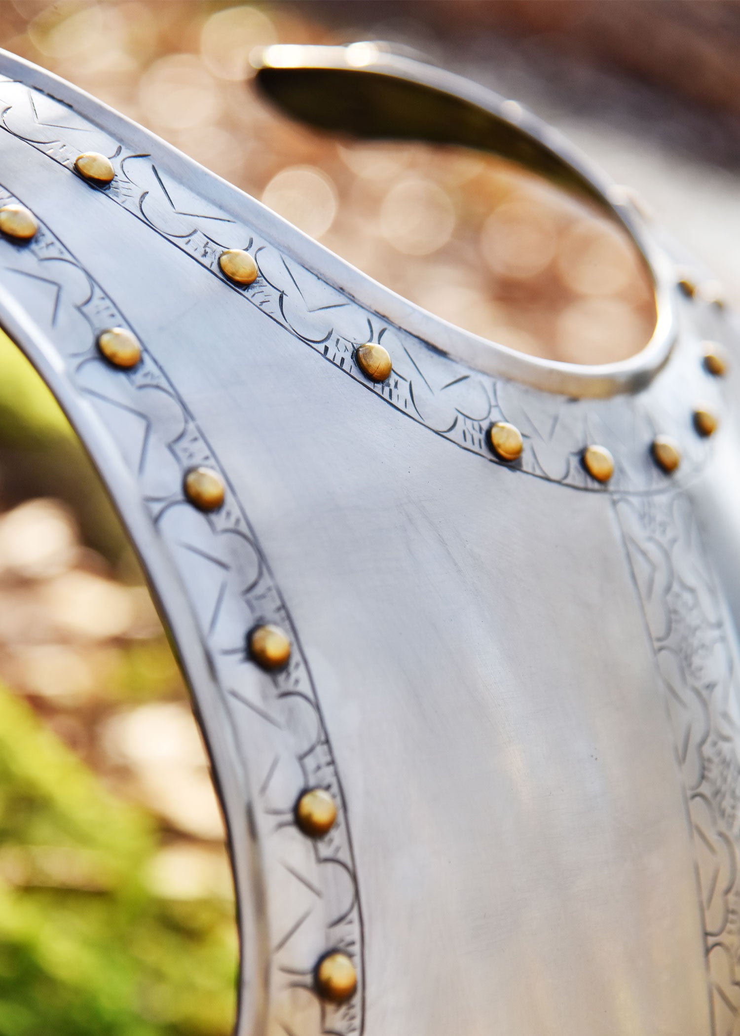 Imagen única de: Coraza Medieval, Armadura Con Grabados, Acero.