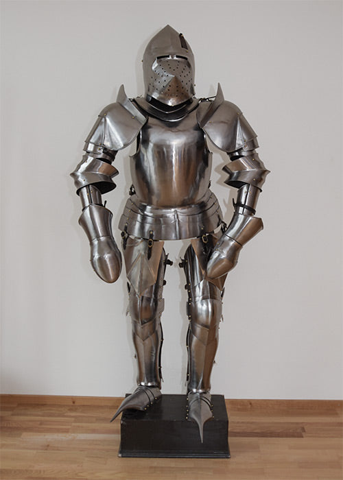 Imagen única de: Armadura De Caballero Medieval Tardía
