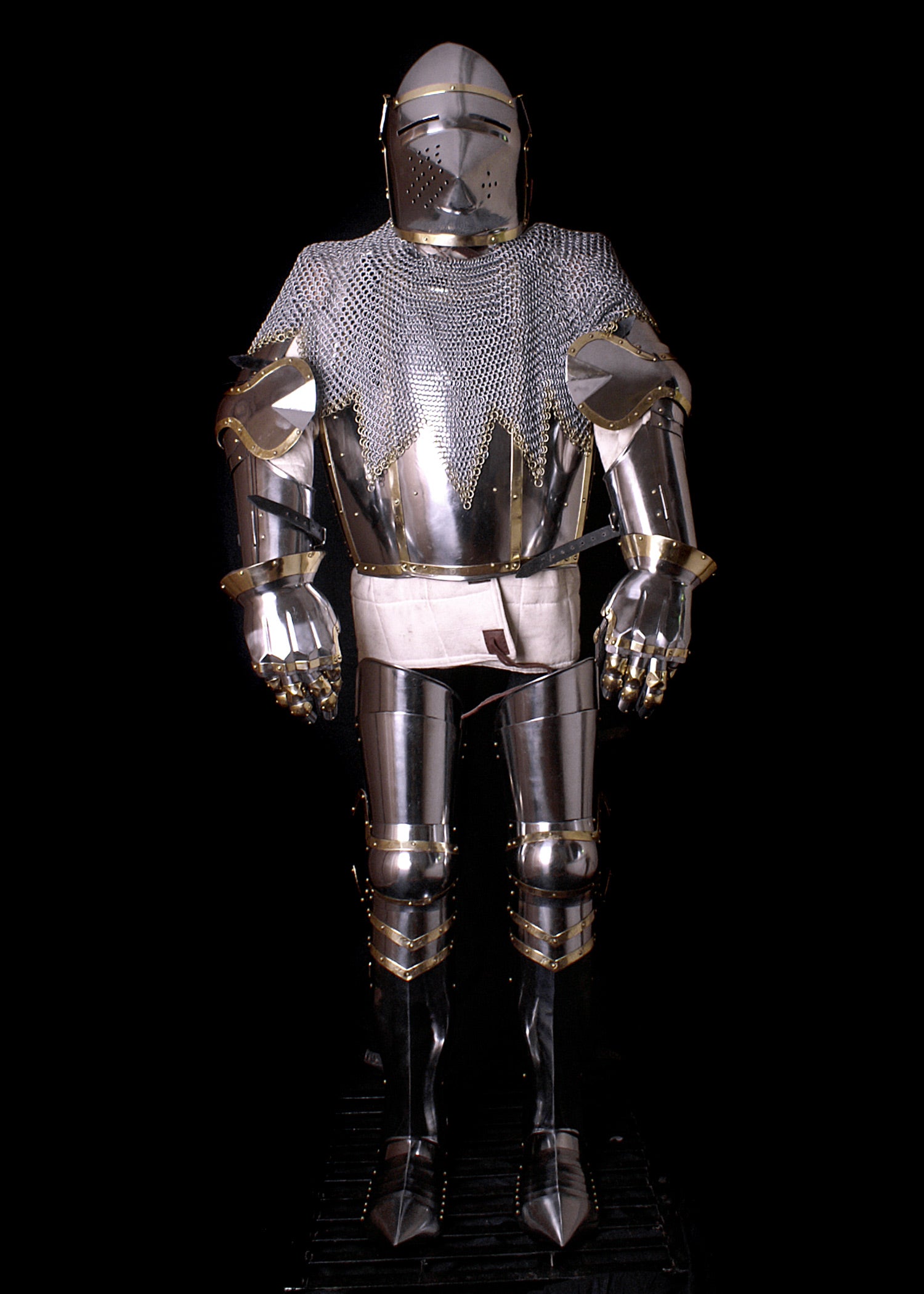 Imagen única de: Armadura De Churburg, Armadura De Placas Completa.