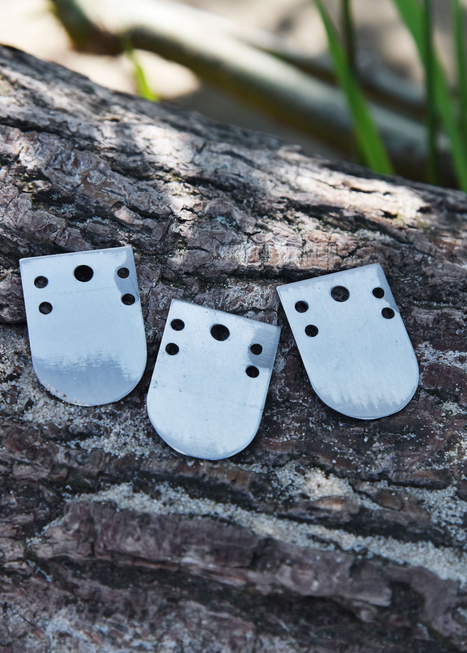 Imagen única de: Básculas De Acero Para Armadura De Listones De 25 Mm X 35 Mm (Paquete De 25)