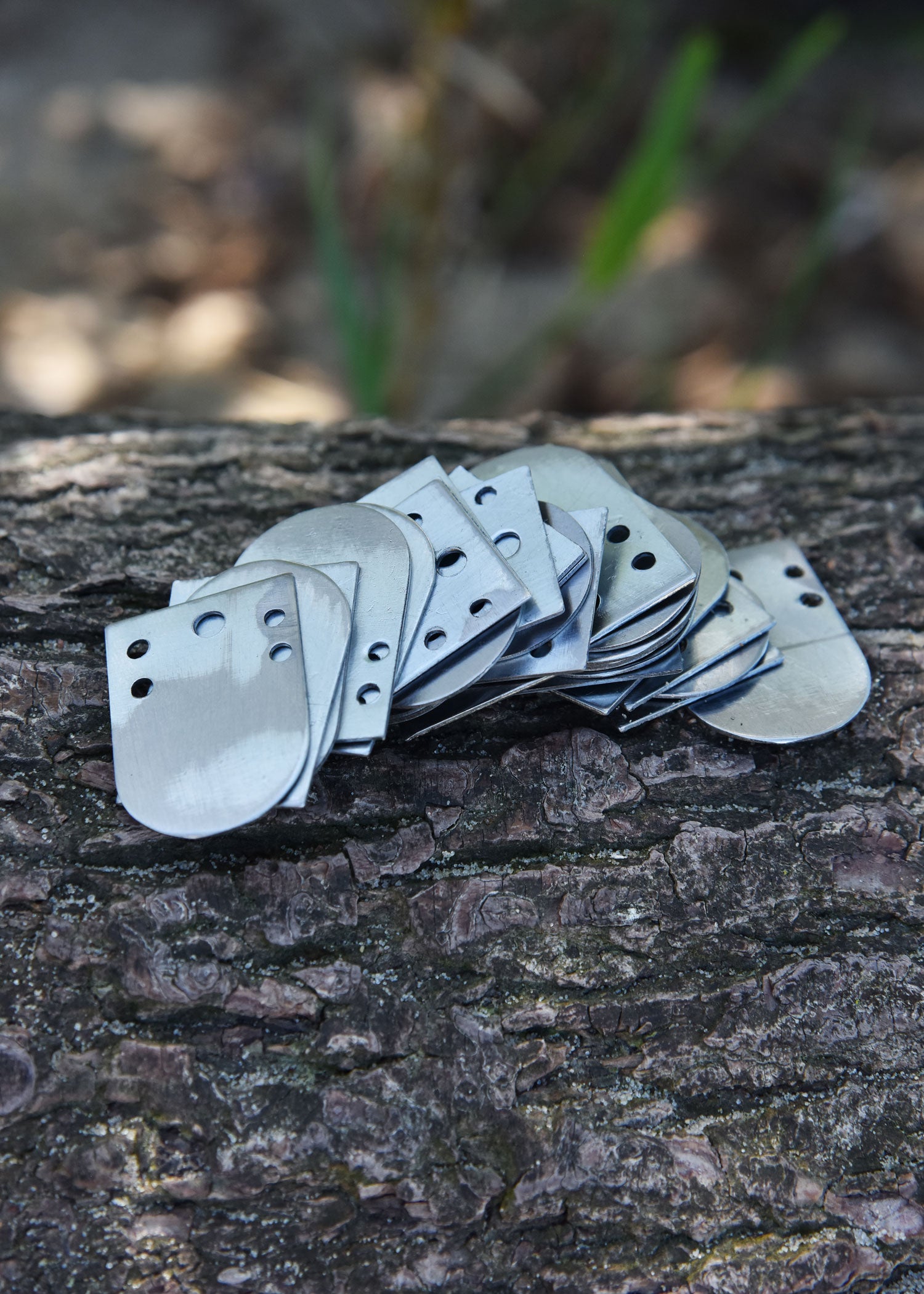 Imagen única de: Básculas De Acero Para Armadura De Listones De 25 Mm X 35 Mm (Paquete De 25)