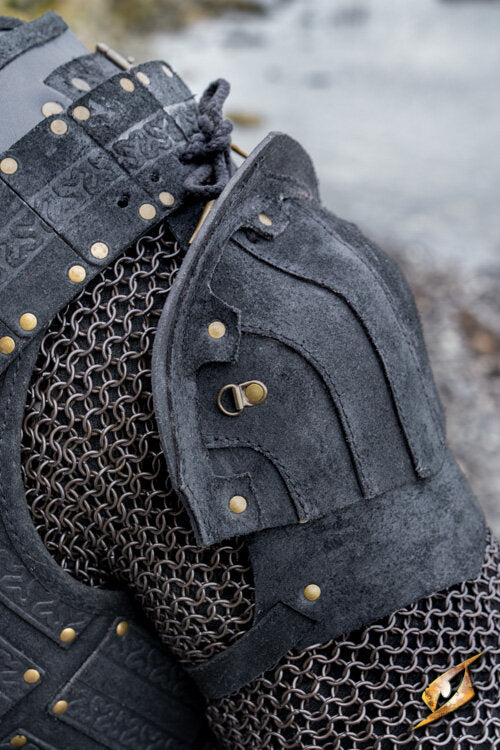 Imagen única de: Armadura De Hombro De Ante Woodsman