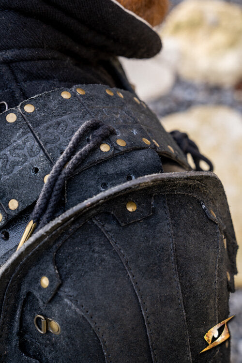 Imagen única de: Armadura De Hombro De Ante Woodsman