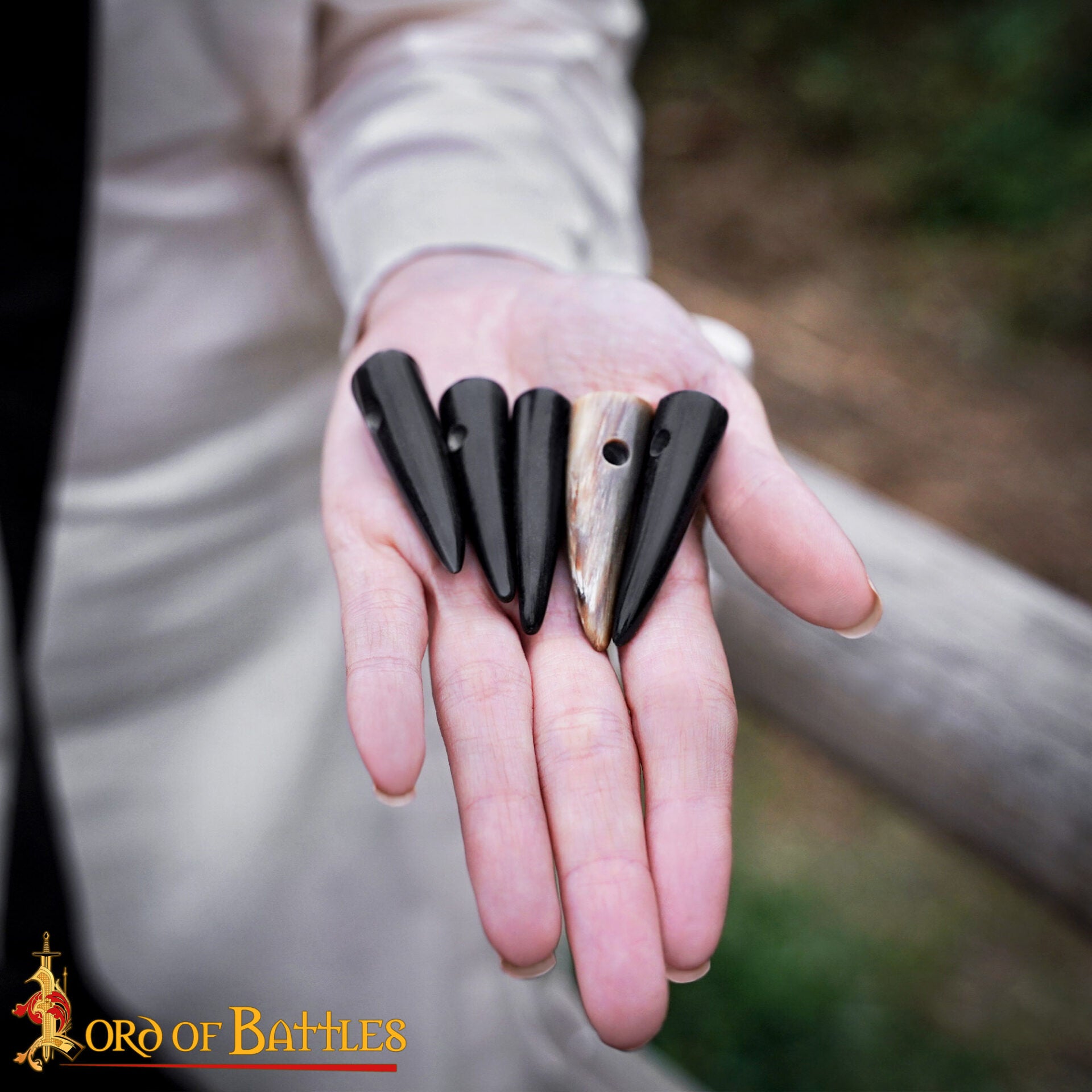 Imagen única de: Juego de 5 Botones de Palanca de Cuerno Pulido Estilo Vikingo - Acabado a Mano con Cuerno de Buey Natural