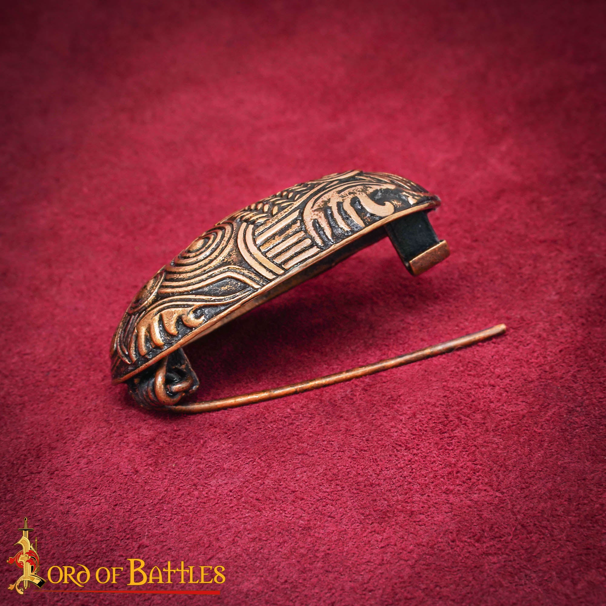 Imagen única de: Broche de Tortuga de Bronce Vikingo de los Siglos Ix-x - Alfiler de Escudo Oval Fundido a la Cera Perdida