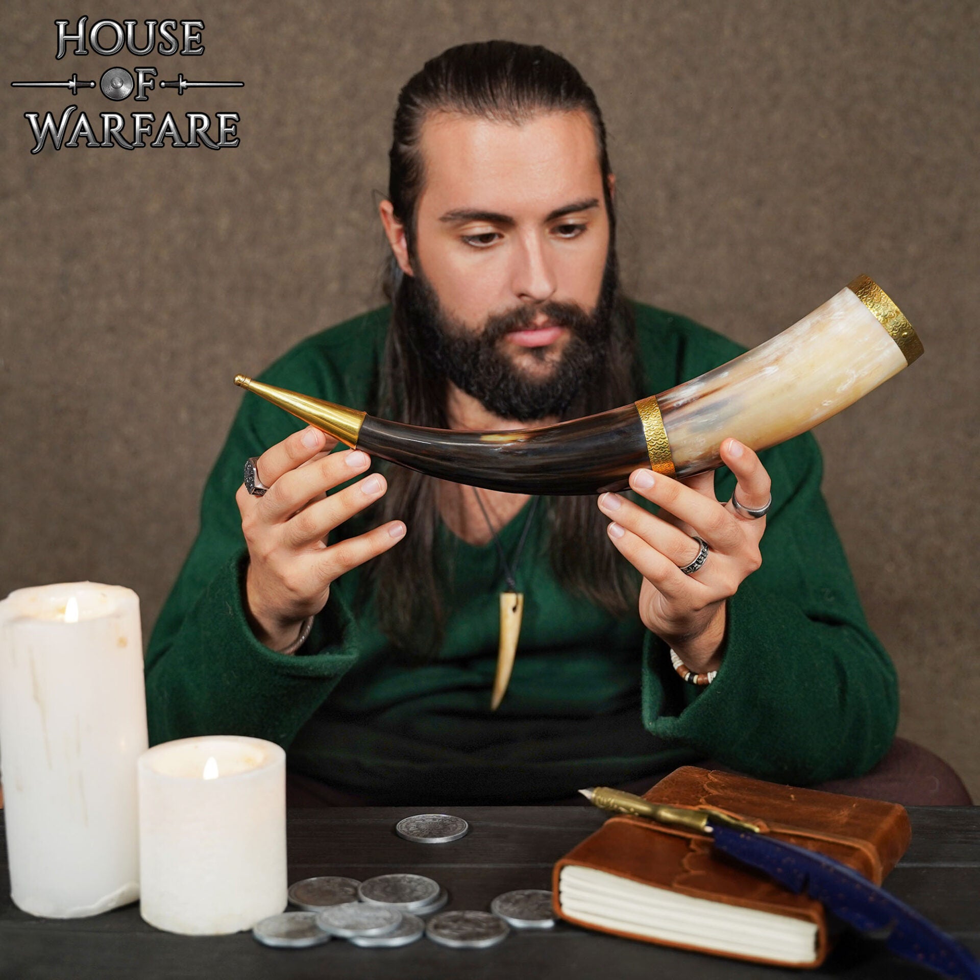 Imagen única de: Cuerno Medieval Vikingo para Beber con Adornos de Latón - Larp, Temas Vikingos