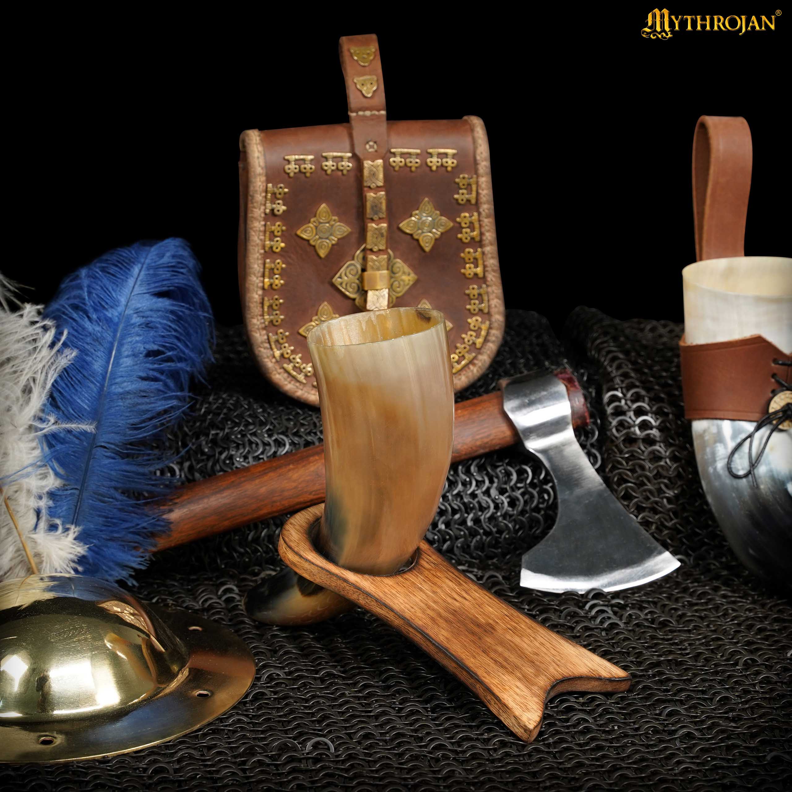 Imagen única de: Mythrojan Estante de Cuerno para Beber de Madera Maciza | Acabado Natural Soporte Vikingo para Aguamiel | Soporte Medieval para Cuerno